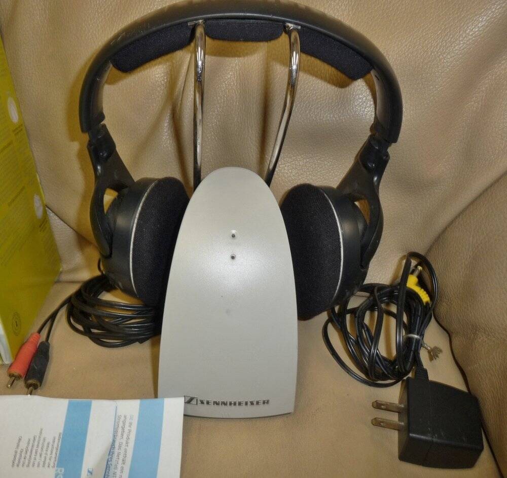 Sennheiser RS 120 Sound Experience Max Comfort Wireless Headphones Very Good