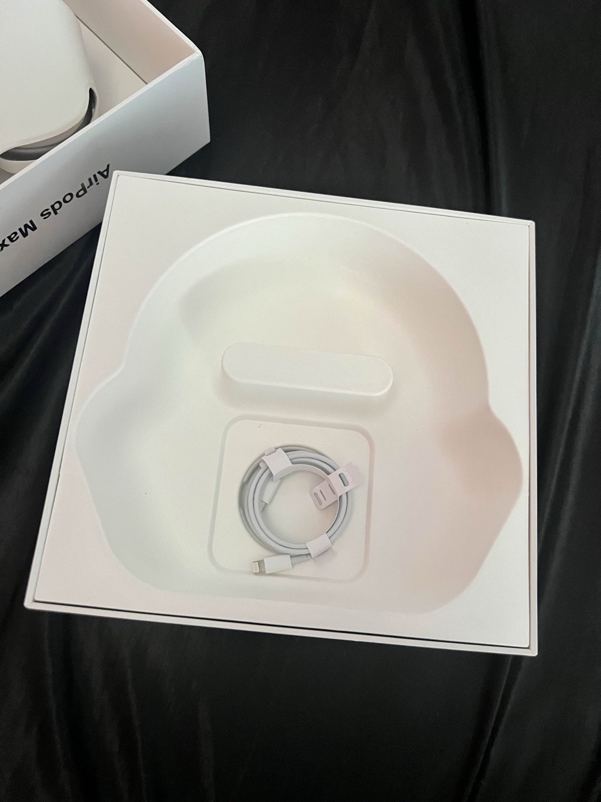 Apple AirPods Max Silver/White Over-Ear Bluetooth Headphones w/ ANC, Mic