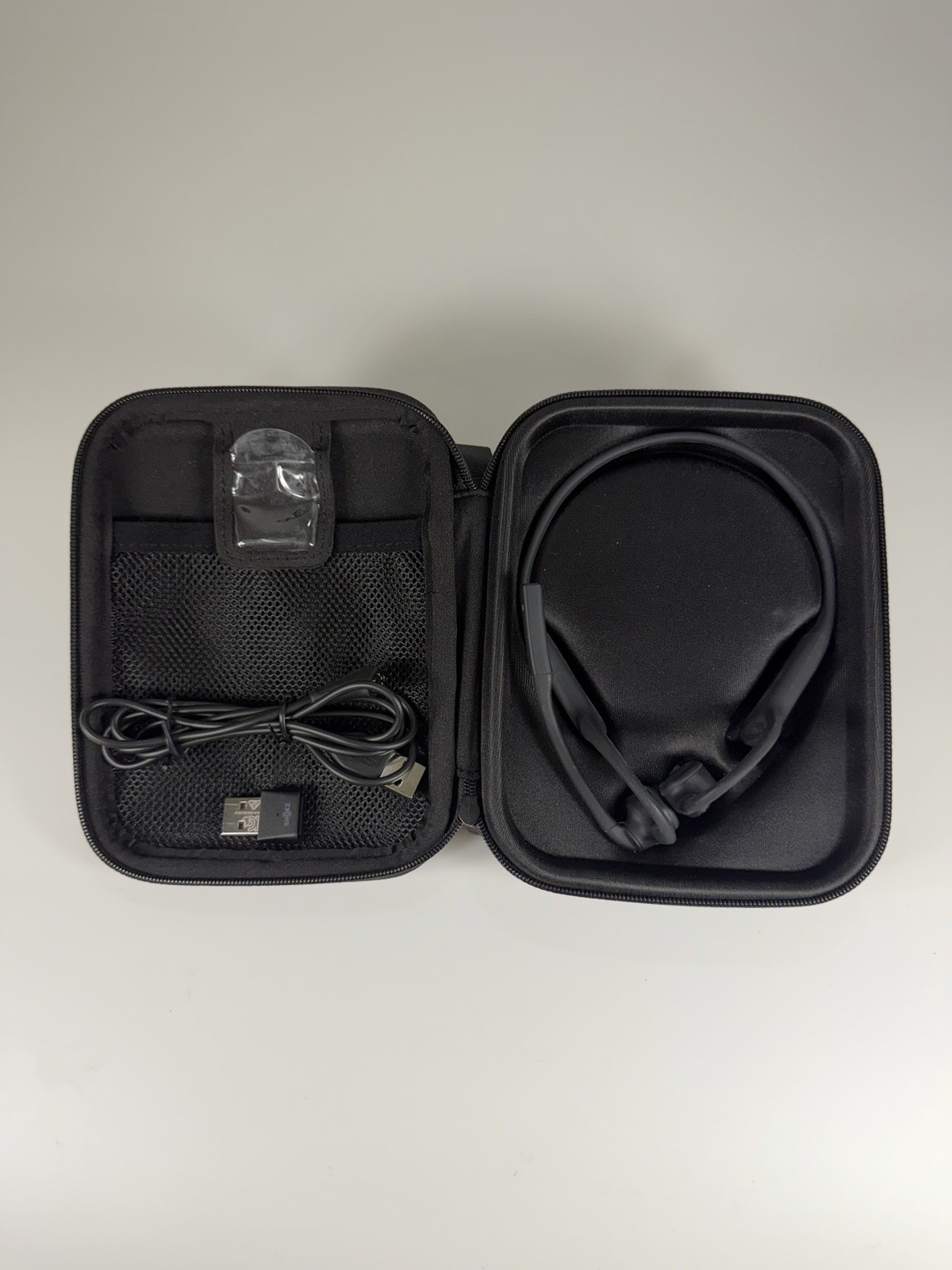 SHOKZ OPENCOMM 2 UC Bone Conduction Bluetooth Headset with Boom Mic / USB-A