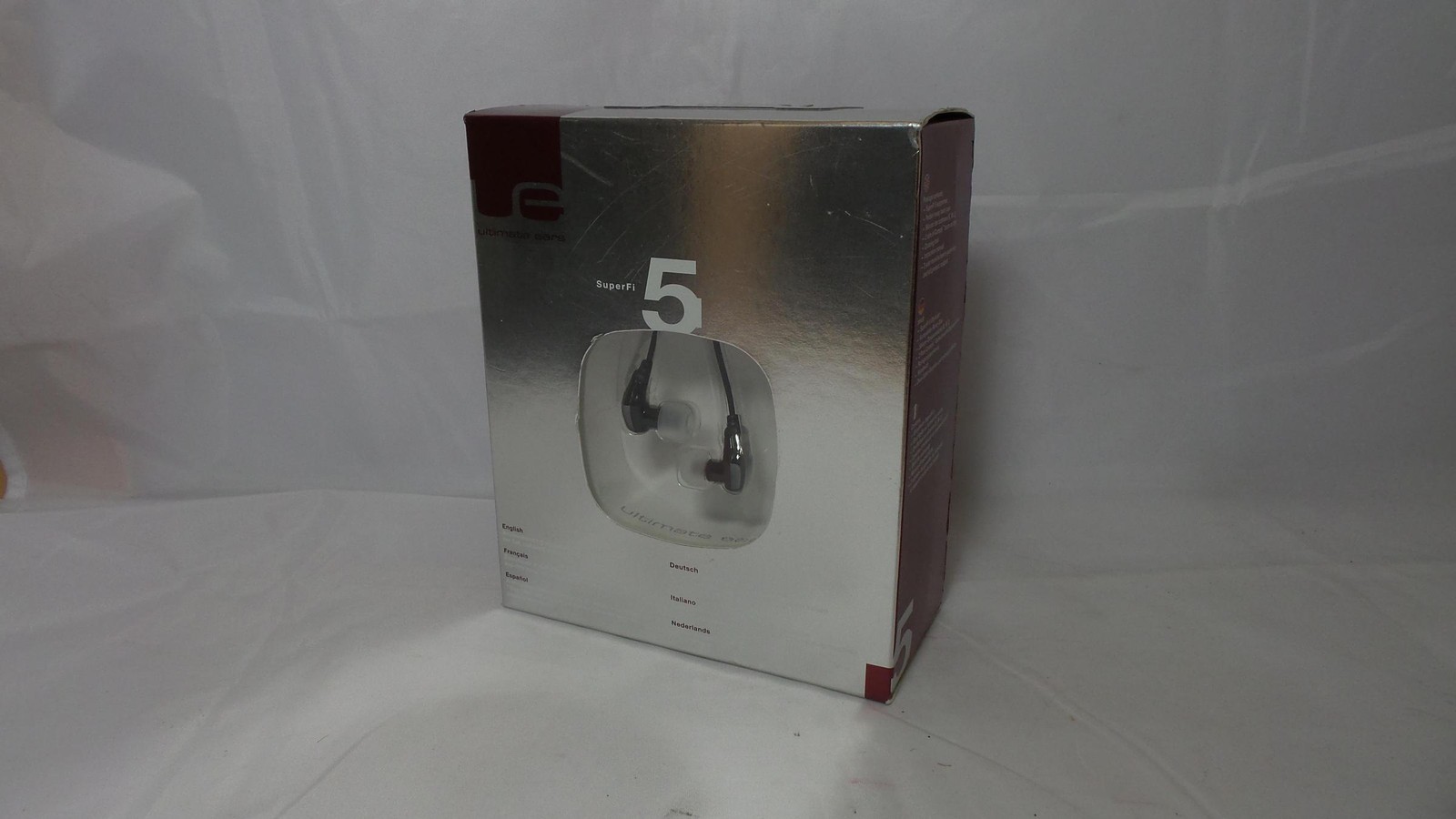 Rare Collectors’ Ultimate Ears SuperFi 5 Noise Isolating Earphones – Silver