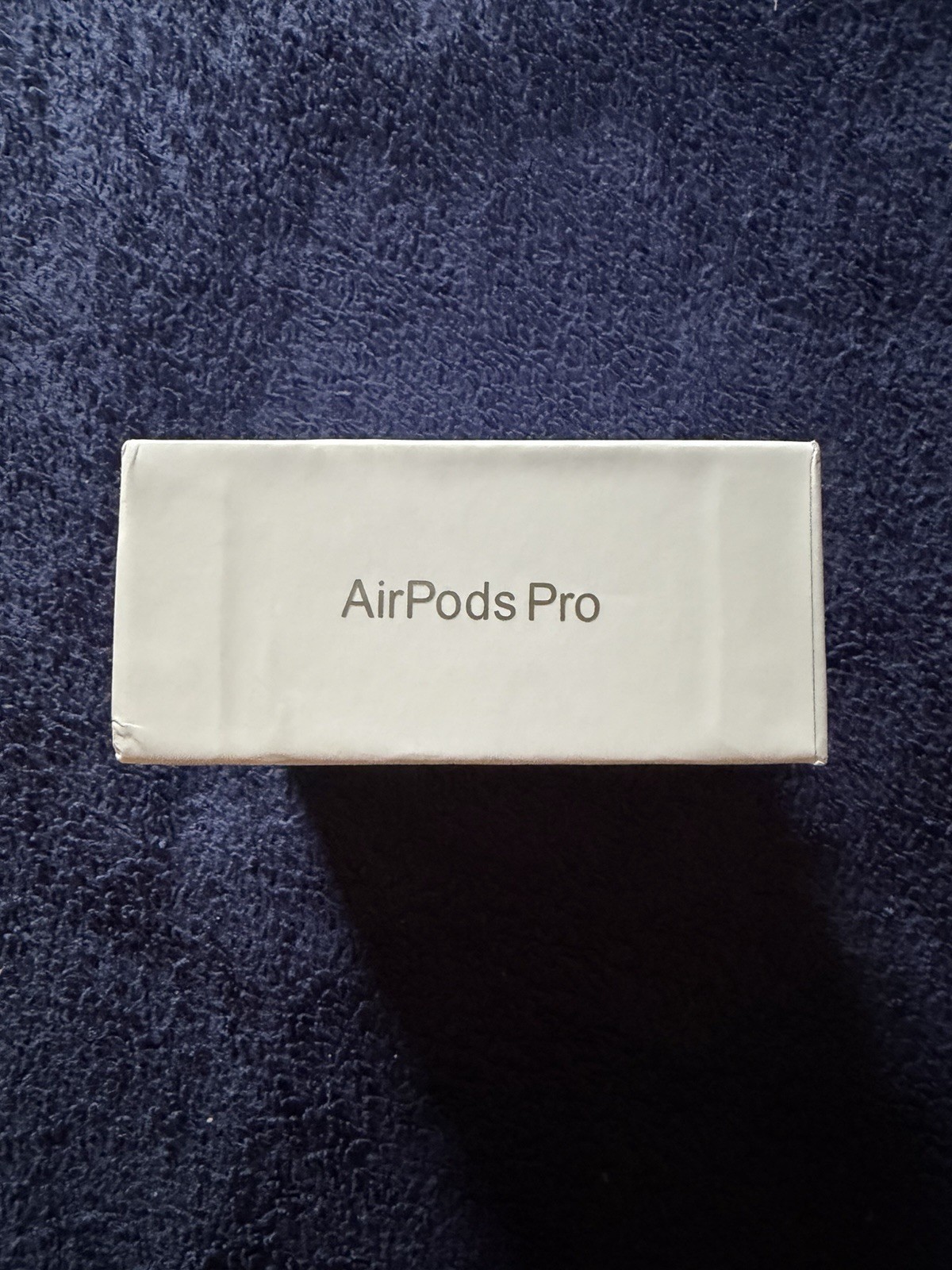 Apple AirPods Pro 2nd Gen MagSafe Case White Bluetooth ANC Built-In Mic