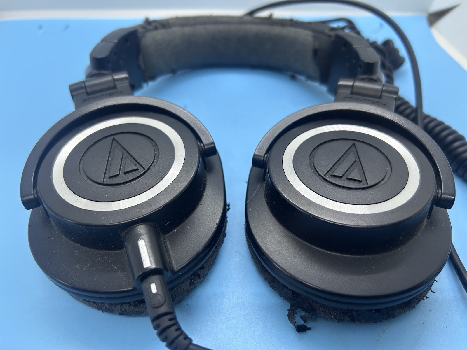 Audio-Technica ATH-M50x Over-Ear Headphones ATHM50X. Tested / Works