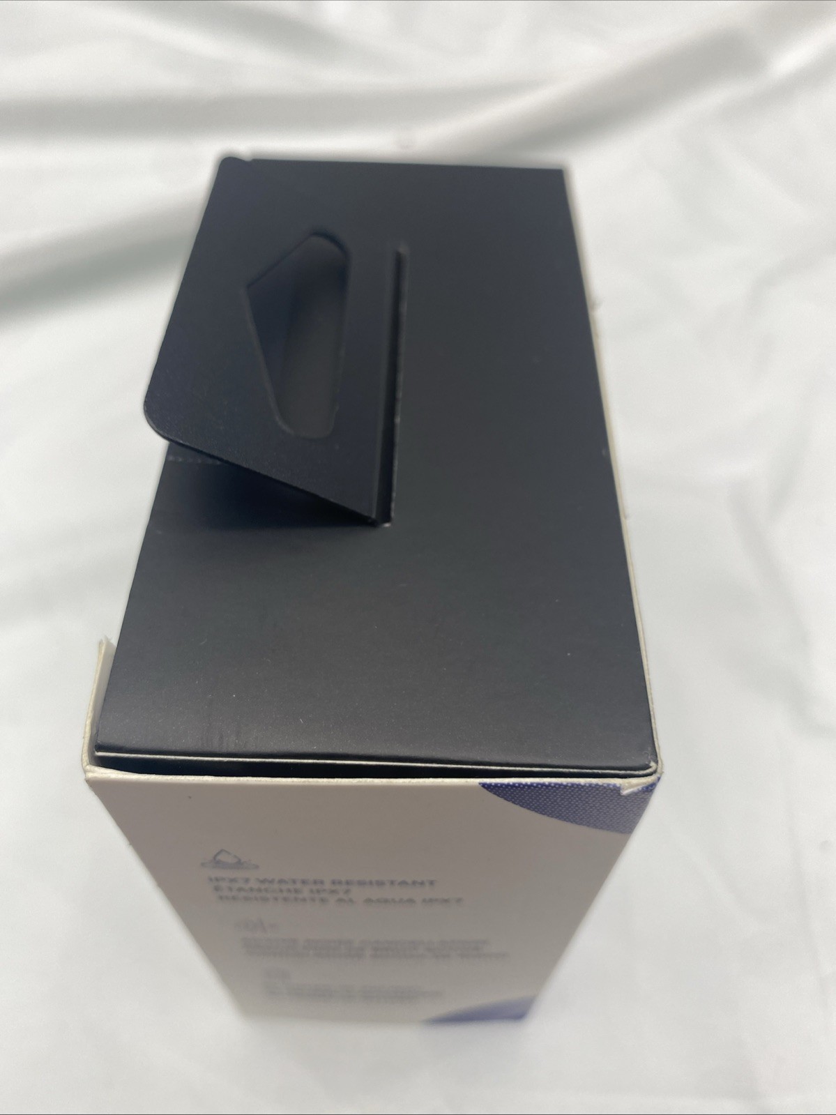 Raycon The Fitness Earbud Wireless Noise Canceling Headphones