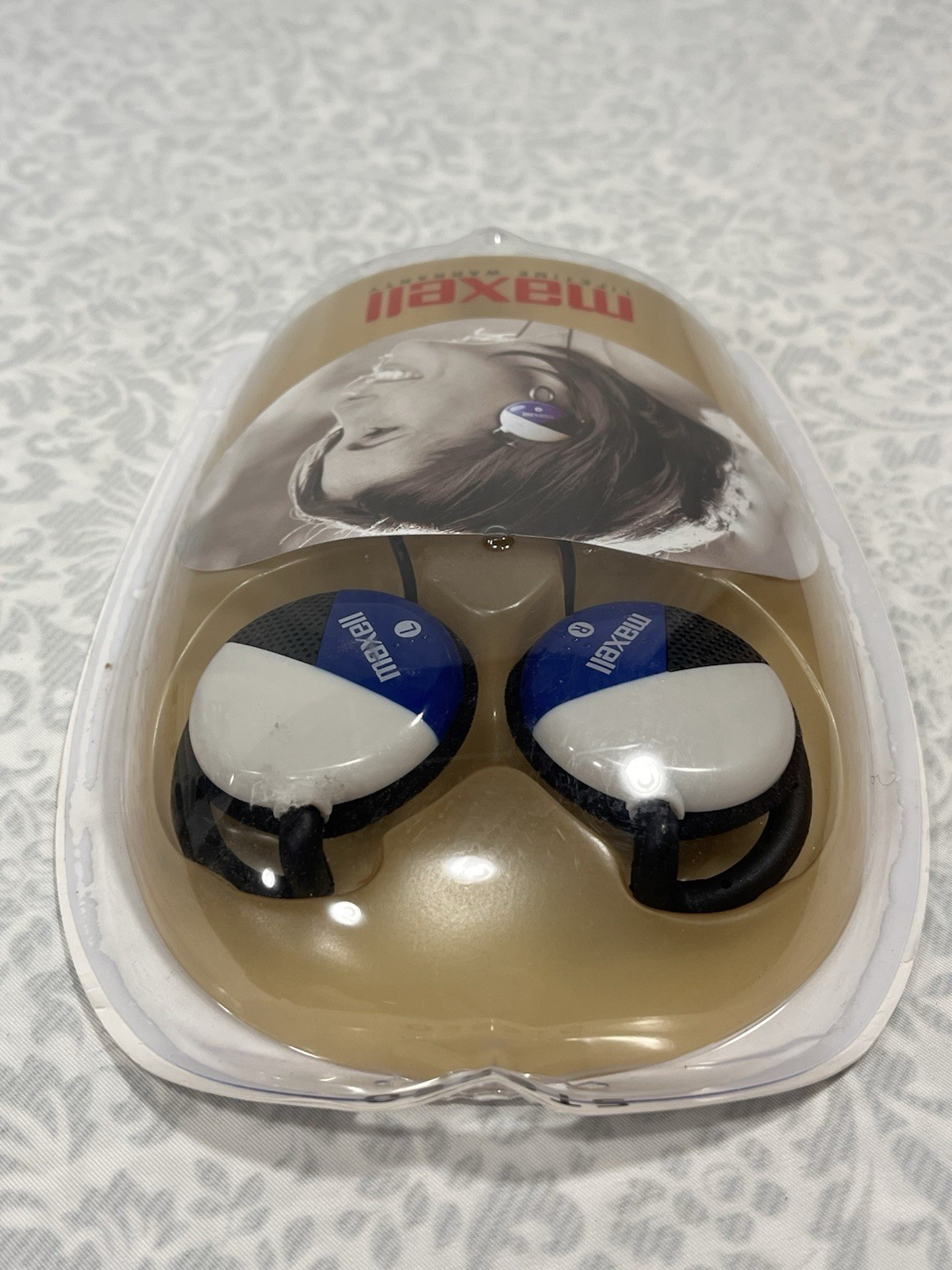 Maxell EC-150 Earclip Headphones Blue White Stereo 3.5mm 32ohms 3Ft Cord