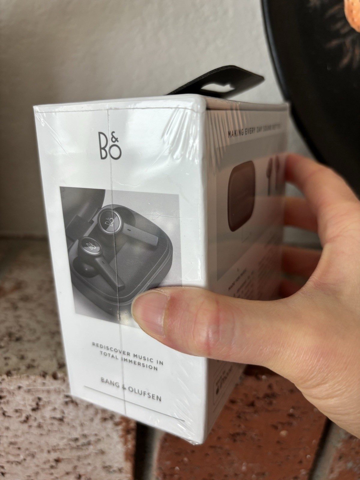 Bang & Olufsen Beoplay EX Earphones Black Nose Cancelling NEW Sealed