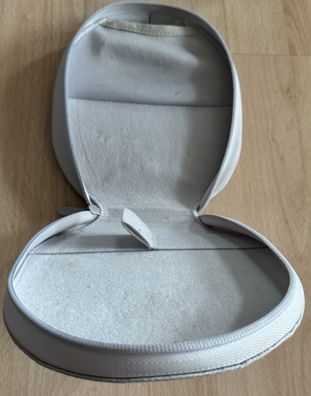 Bose SoundLink Around Ear II Wireless Headphones White in Case (Used & Working)