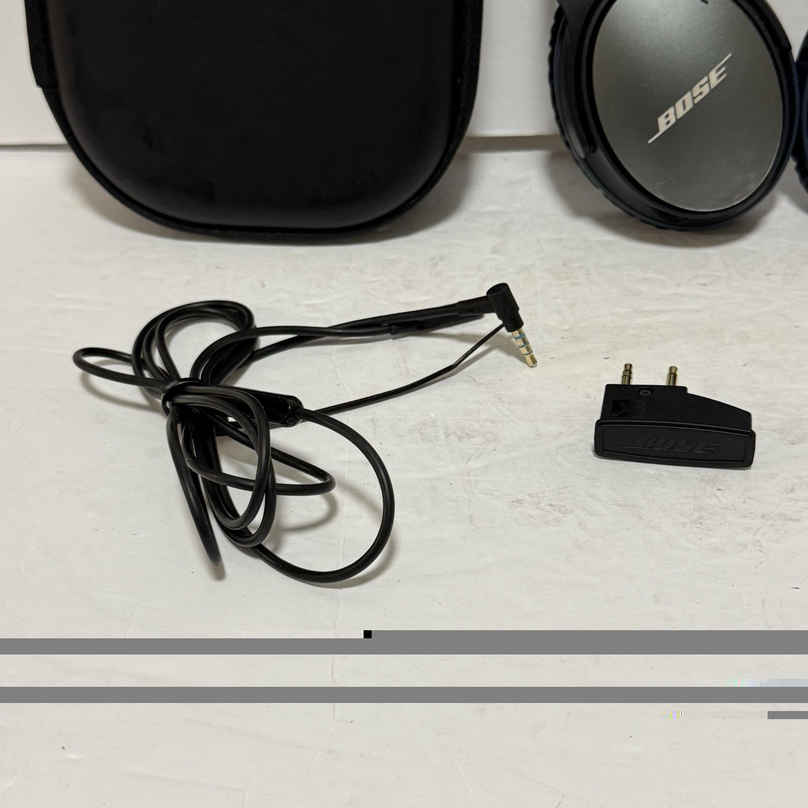Bose QuietComfort 25 (QC25) Noise Cancelling Headphones with Case and Cables