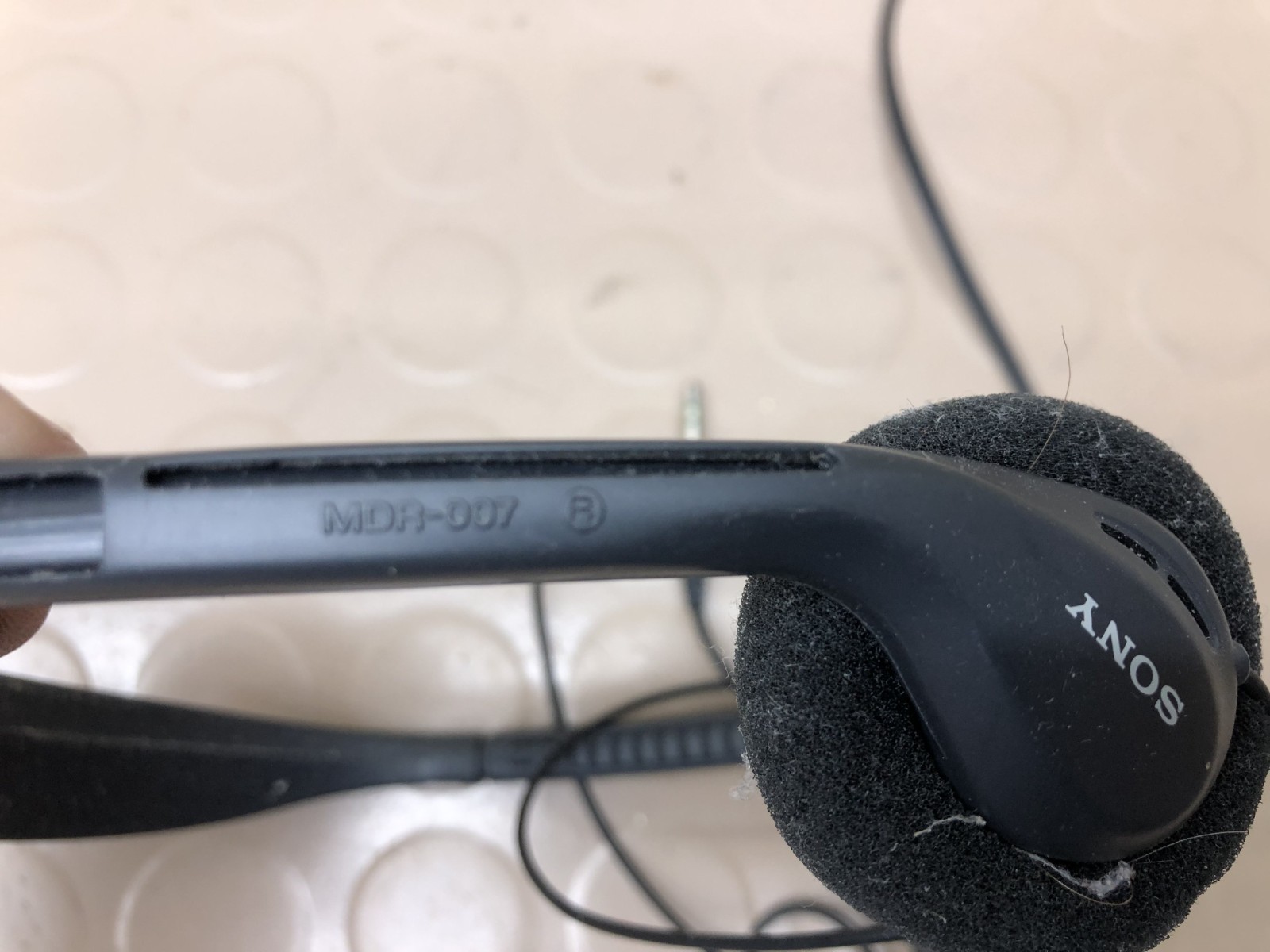 Vintage SONY MDR-007 On-Ear Portable Headphones Black
