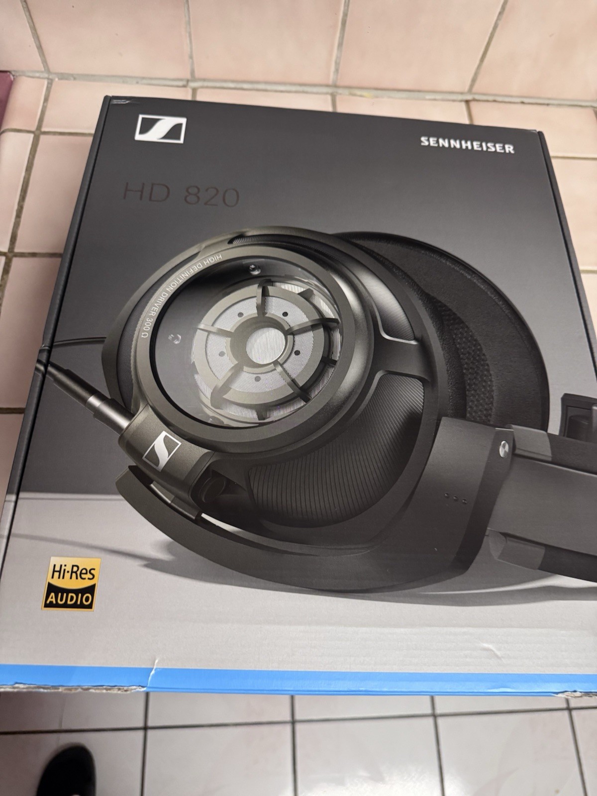 Brand New Sennheiser HD 820 Over-Ear Closed-Back Headphones (Black) New In Box