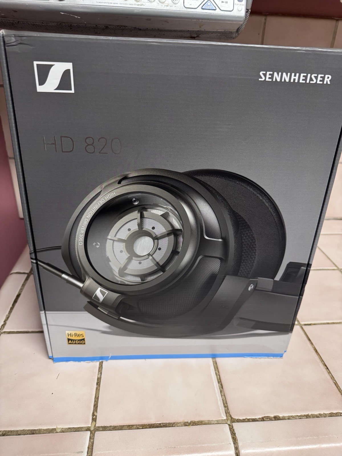 Brand New Sennheiser HD 820 Over-Ear Closed-Back Headphones (Black) New In Box