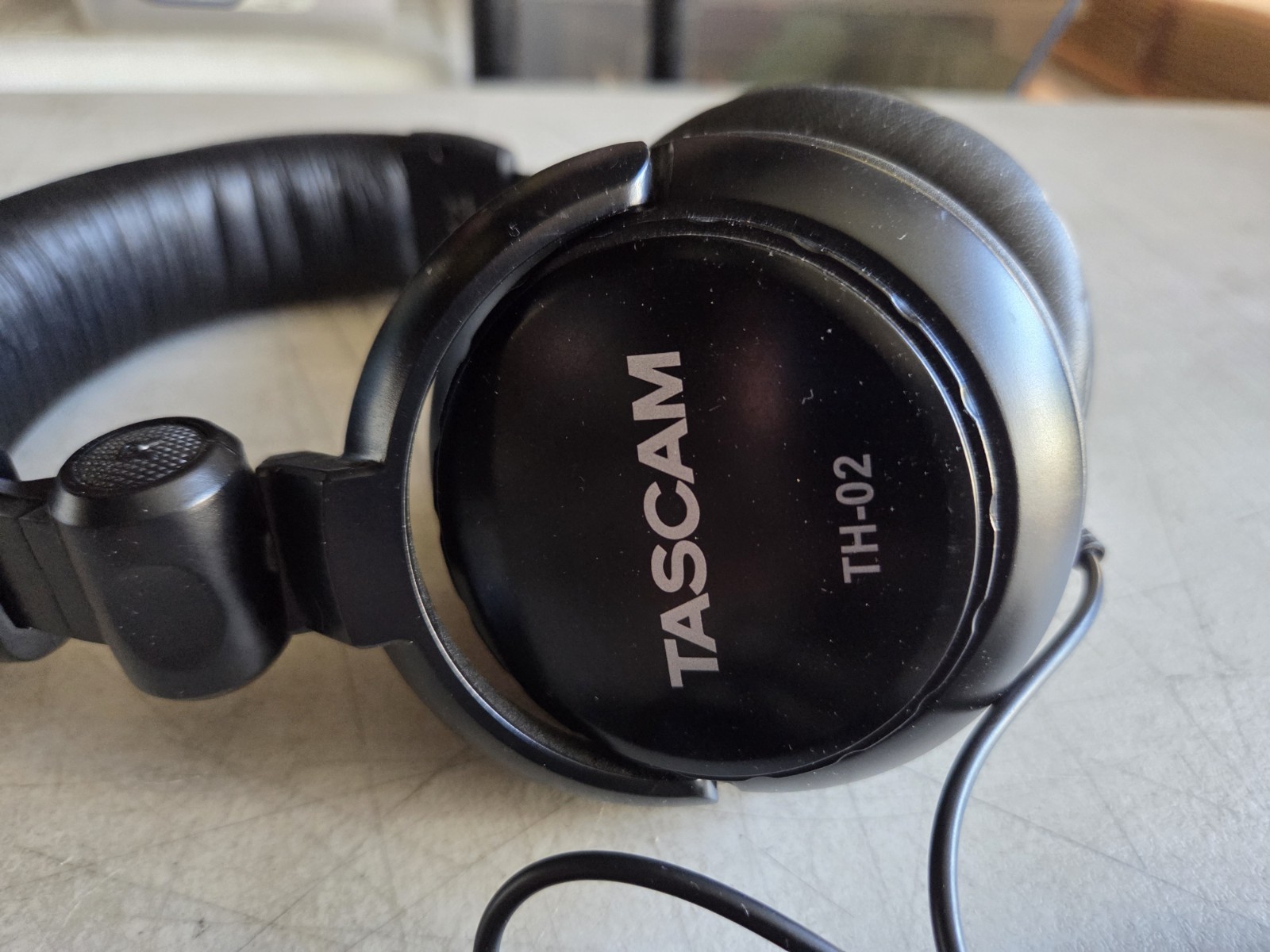 TASCAM TH-02 Professional Studio Monitor Headphones Great Condition