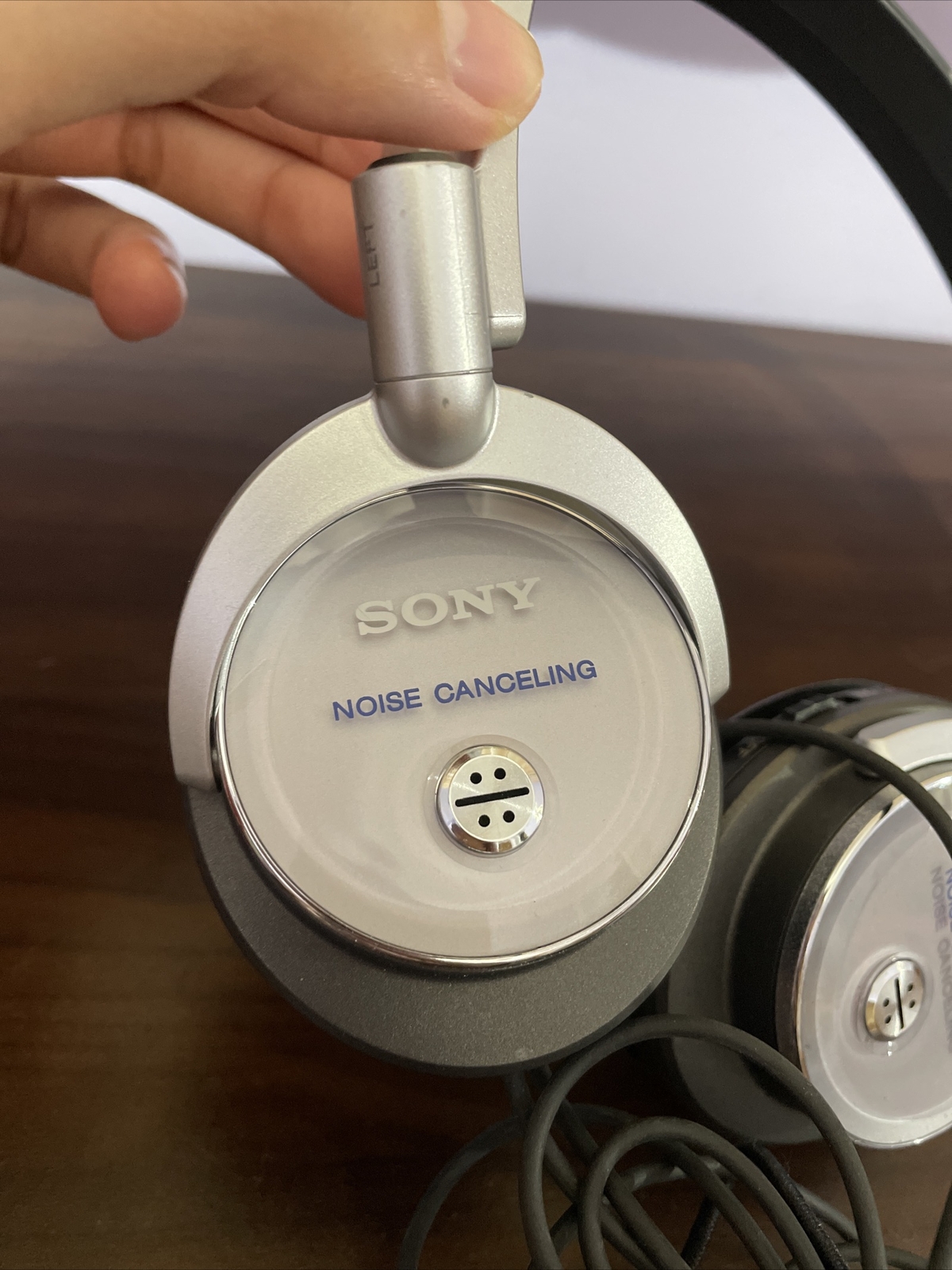 Sony Noise Cancelling Headphones MDR-NC6