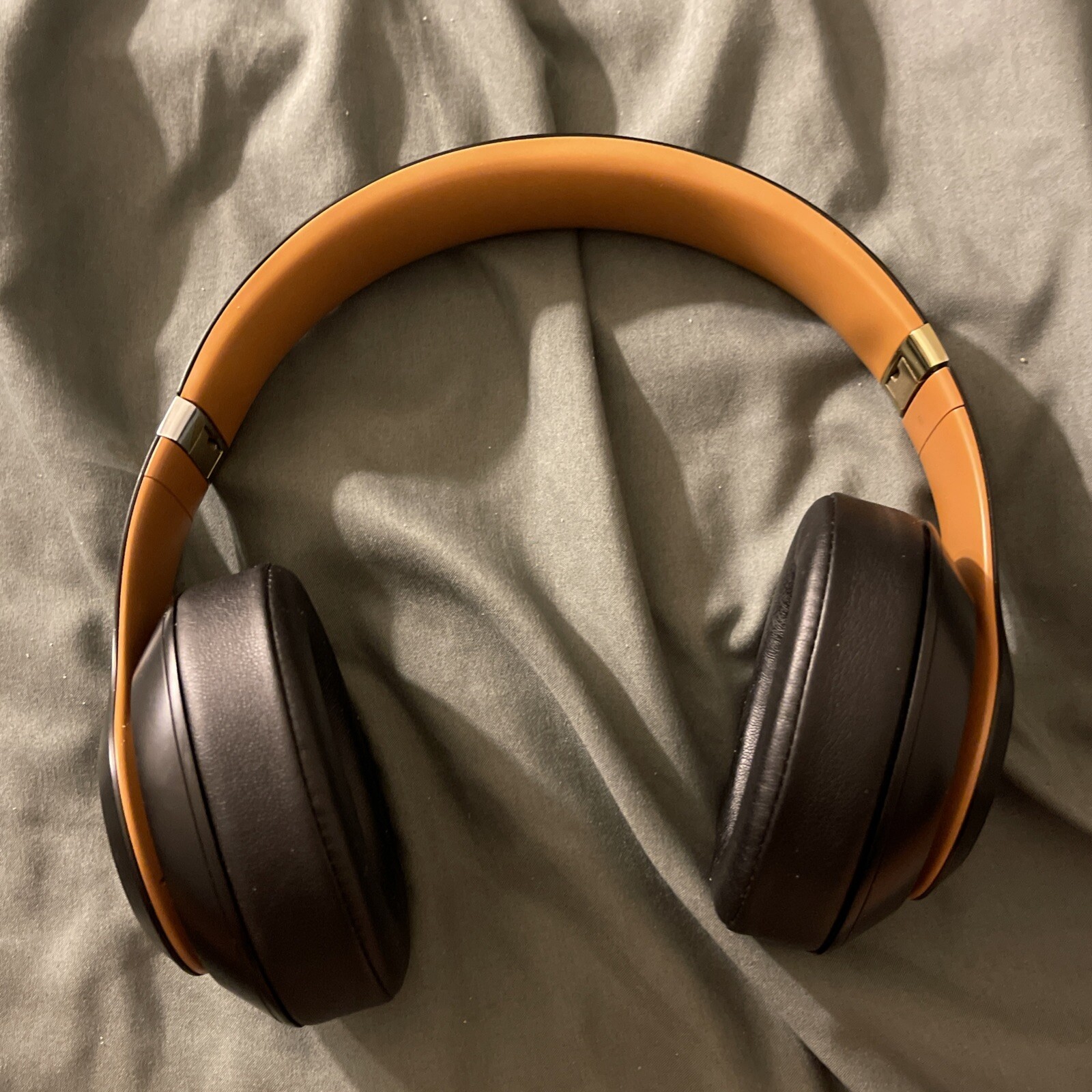 Beats by Dr. Dre Studio3 Wireless Headphones – The Beats Skyline Collection -…