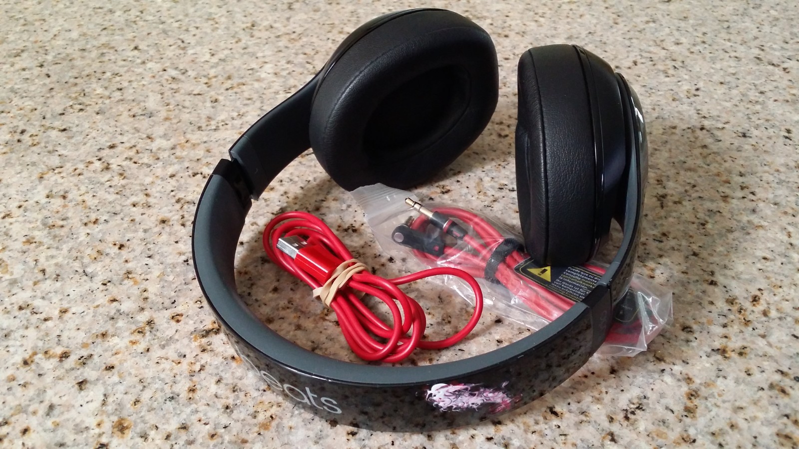 Beats by Dr. Dre Studio 2.0 Wired Over-Ear headphones Black