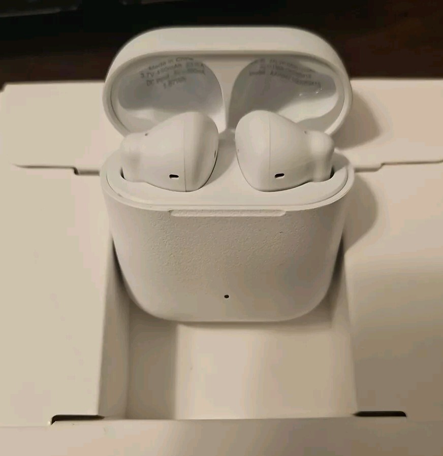 Groove Onn Wireless Earphones w/Noise Cancellation IPX4 & Charging Case
