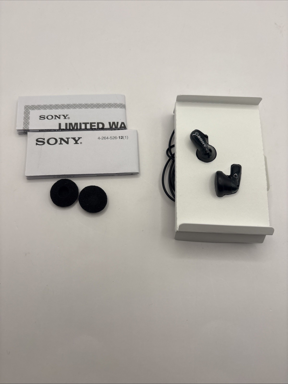 Sony MDR-E9LP MDRE9LP Black Earbuds EarBud Headphones Wired In-Ear 3.5mm 3.94 ft