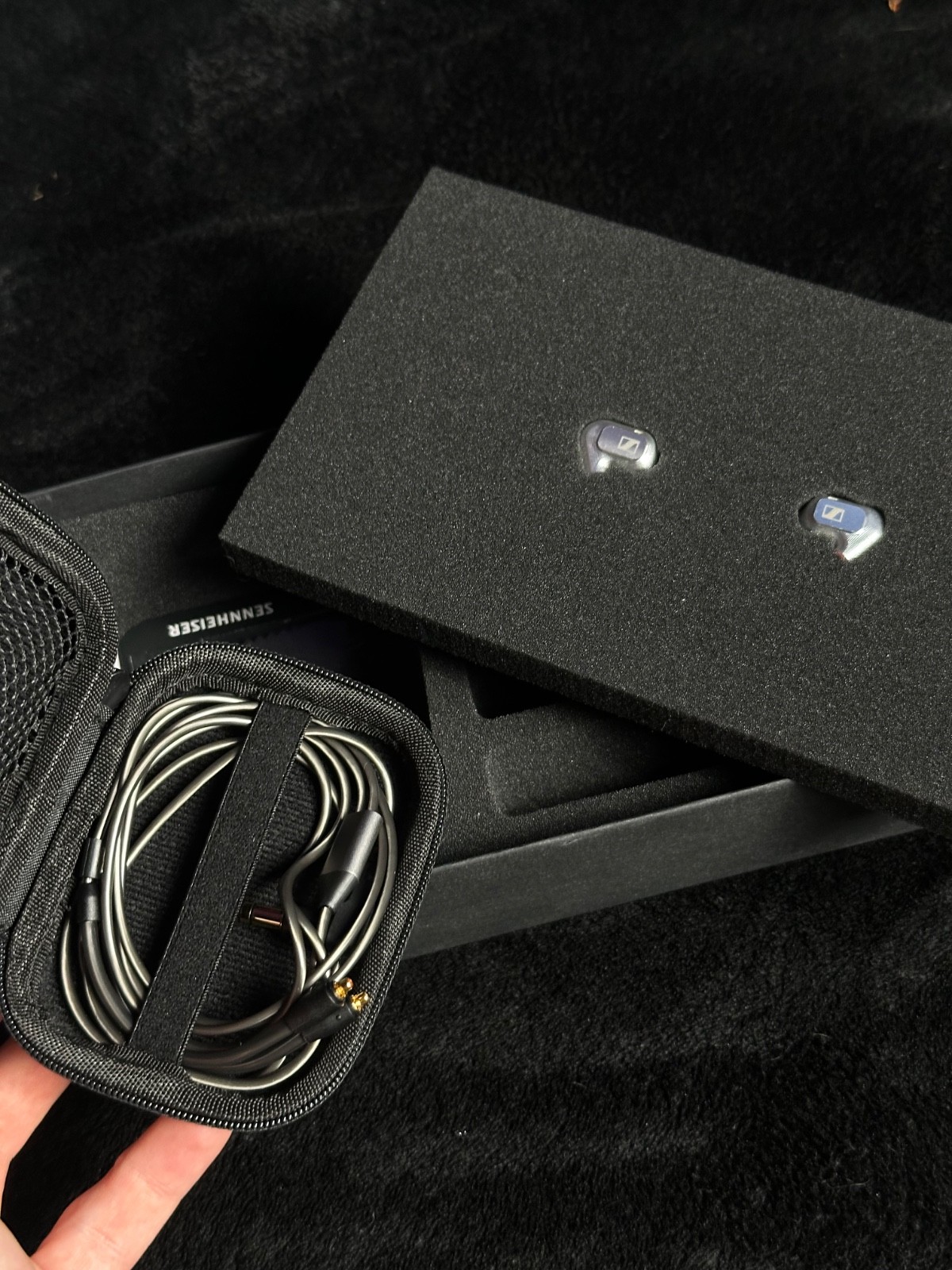 Sennheiser IE 900 Audiophile in-Ear Monitors – TrueResponse Transducers with X3R