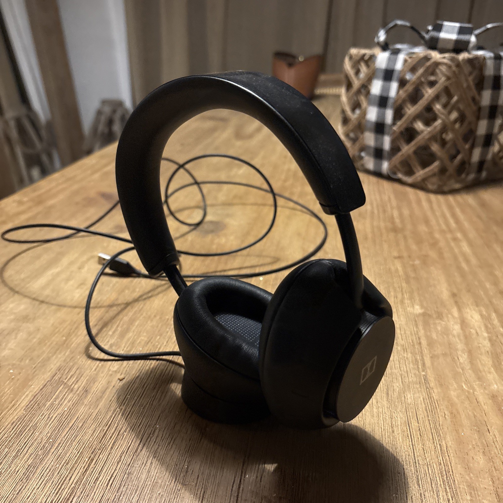 Dolby Dimension Wireless Headphones Headset Microphone Noise Canceling Over Ear