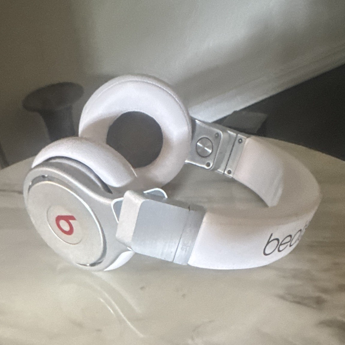Beats by Dr. Dre Monster Beats Pro On-Ear Bluetooth Headphones White/Silver