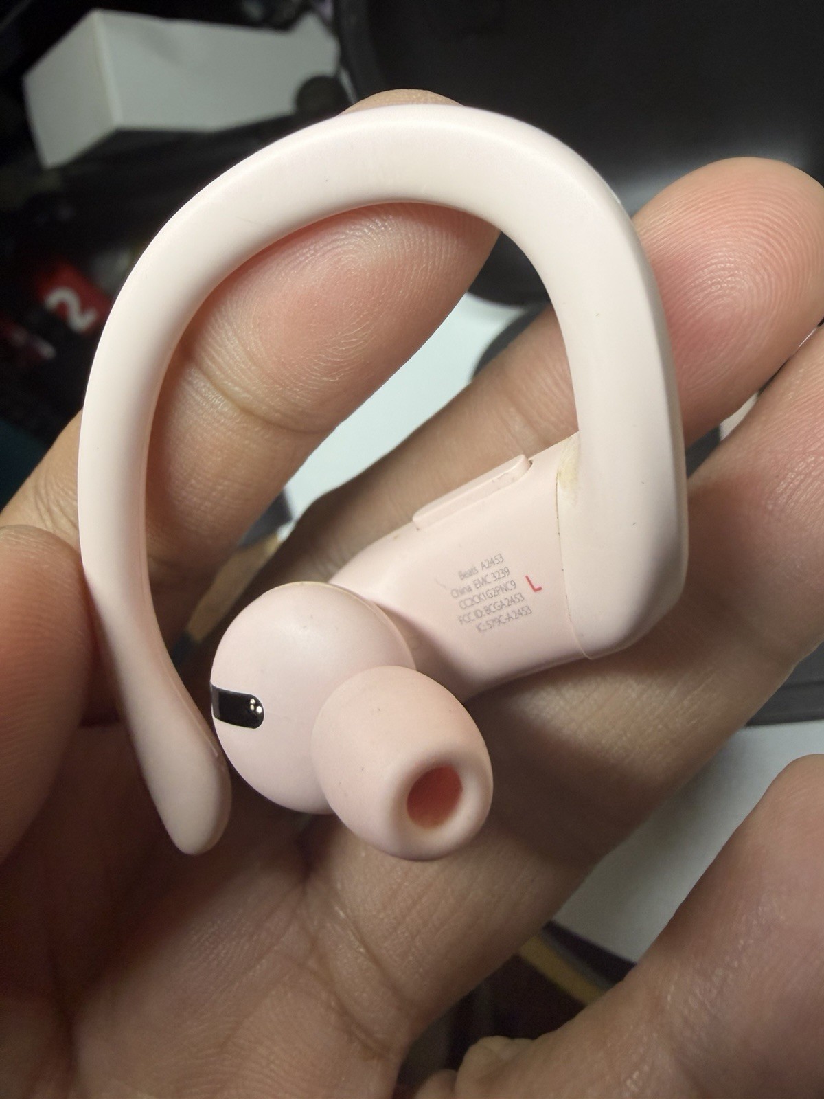 Powerbeats Pro Wireless Earbuds – Lighting Charge – Cloud Pink