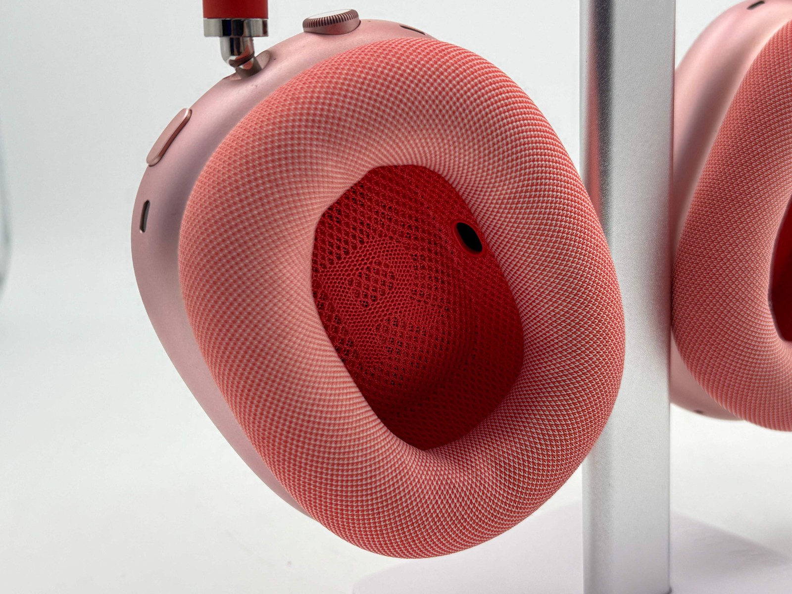 Apple AirPods Max A2096 Lightning 2020 Wireless Headphones Pink Used