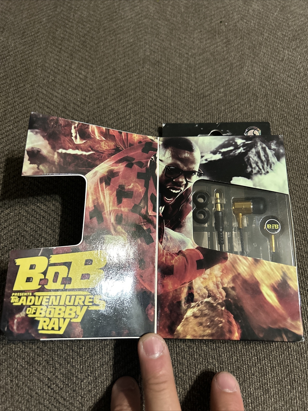 B.O.B. In-Ear Buds Artist Headphones for iPod iPhone MP4 MP3 Player