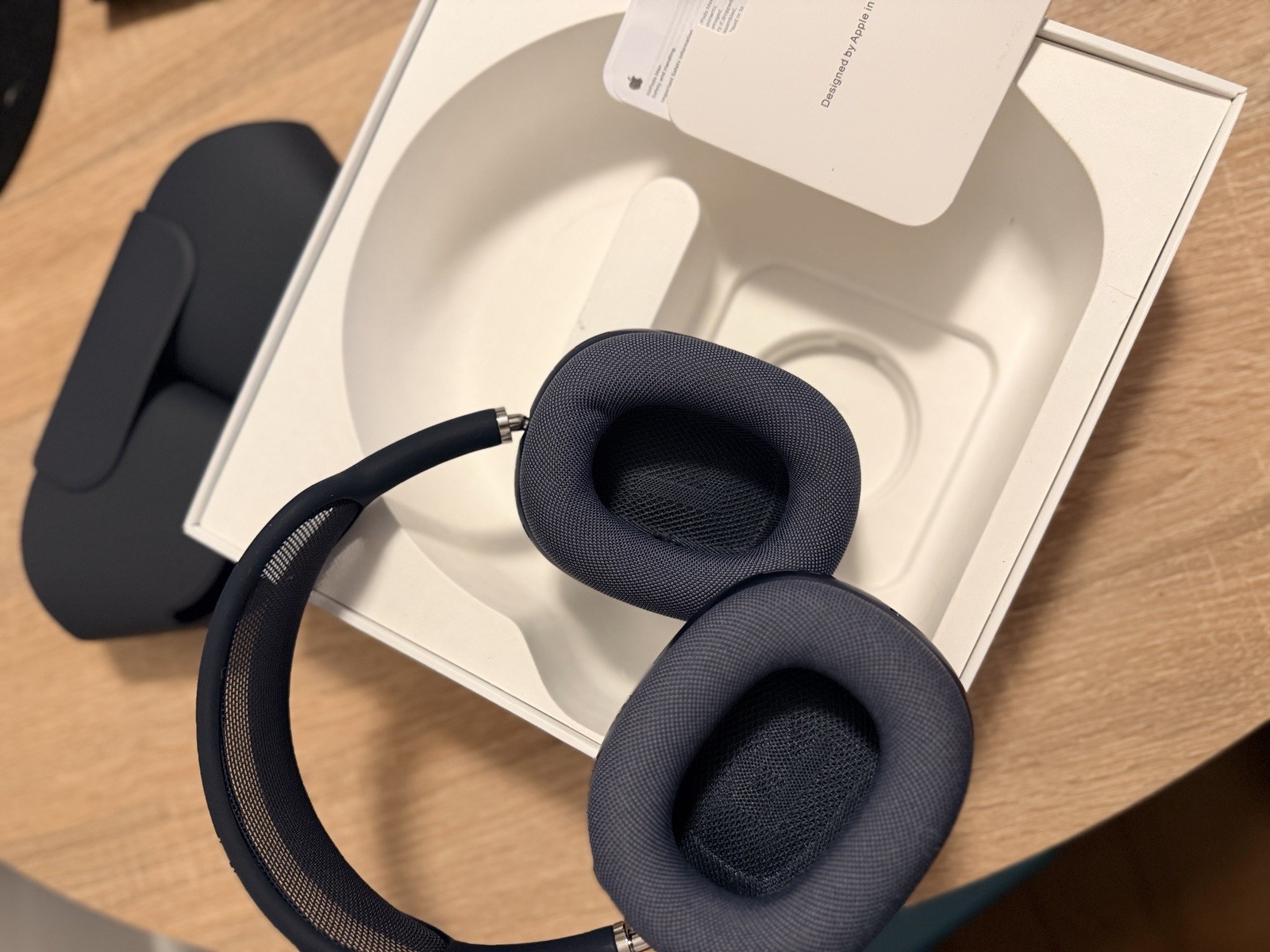 Apple AirPods Max Blue Wireless Over-Ear Headphones ANC Built-In Mic Bluetooth