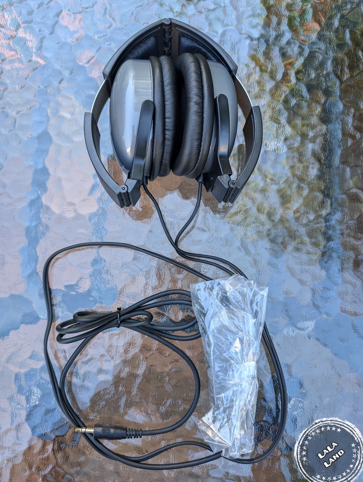 HIGH SIERRA NOISE CANCELLING WIRED HEADPHONES – MODEL NC 710