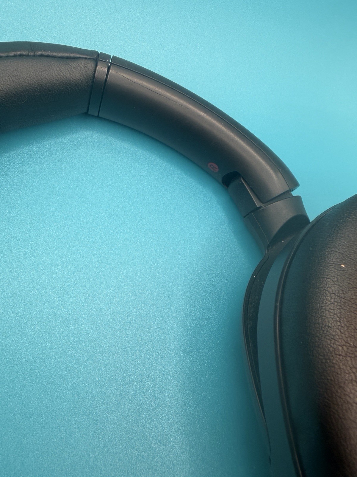 SONY WH-ULT900N NC Headphones – Working But Broken Hinge/read Description