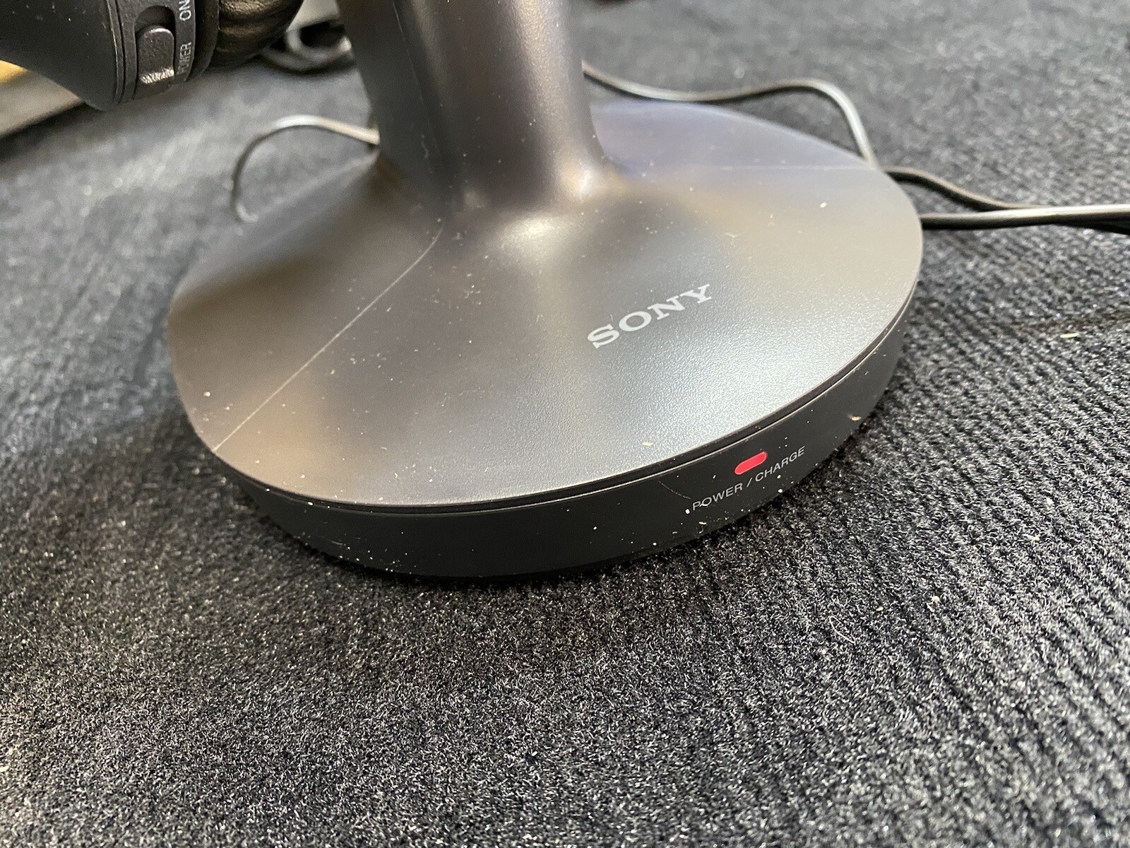 SONY Wireless Headphones WH-RF400R with Transmitter Dock TMR-RF400