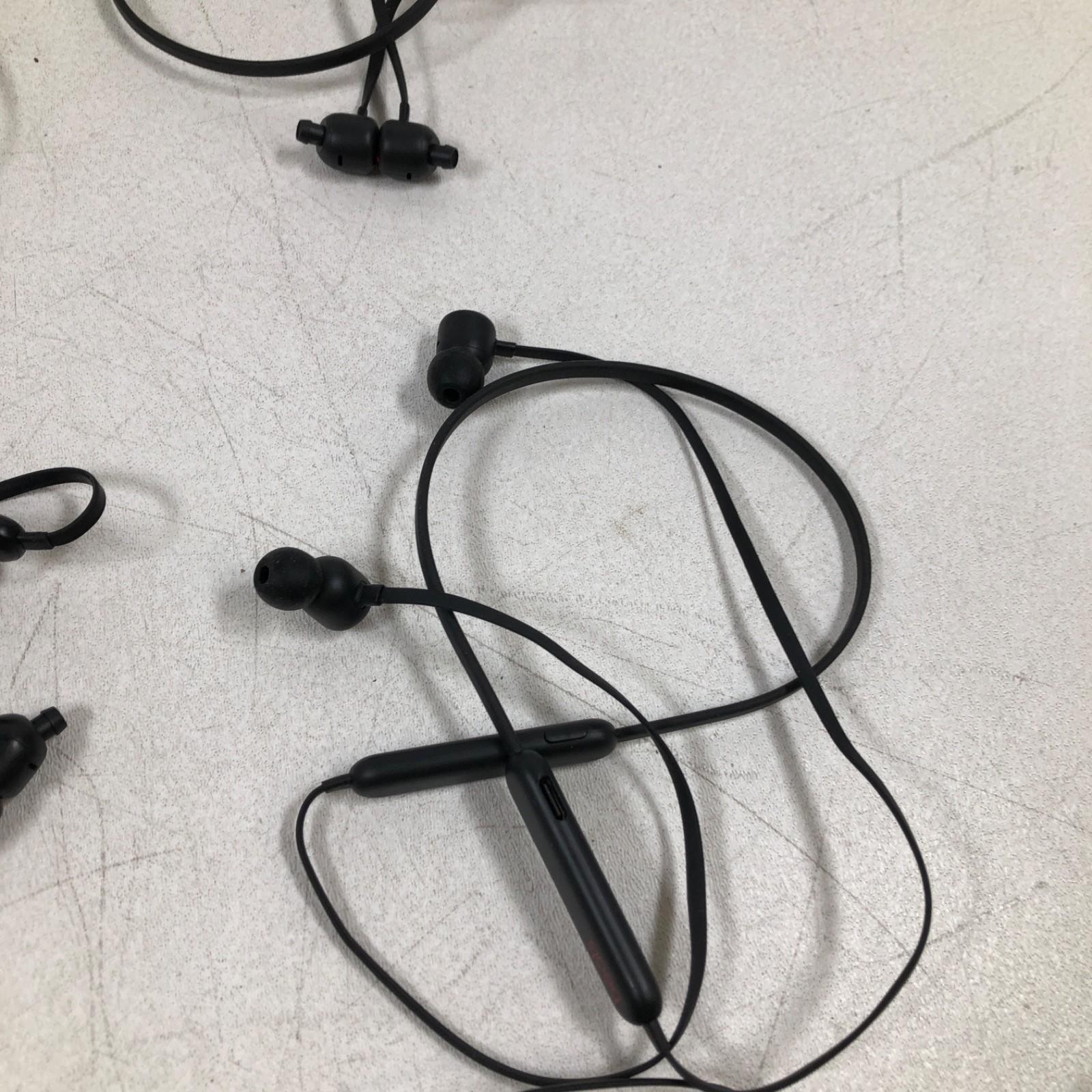 FOR PARTS LOT OF 15 Beats Flex Wireless Bluetooth Earbuds Earphones – Black/Whit