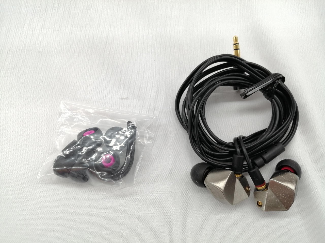 Final Audio B3 FI-B3B2SSD Wired In-Ear Monitors Earphones w/ Box Used Japan