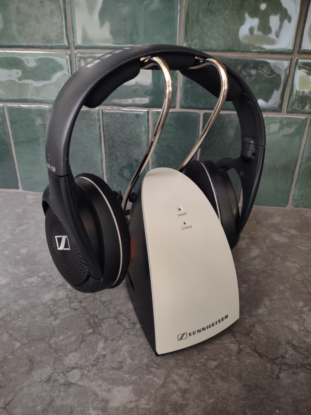 Sennheiser HDR 120 Wireless On-Ear Headphones with TR 120 Charging Base