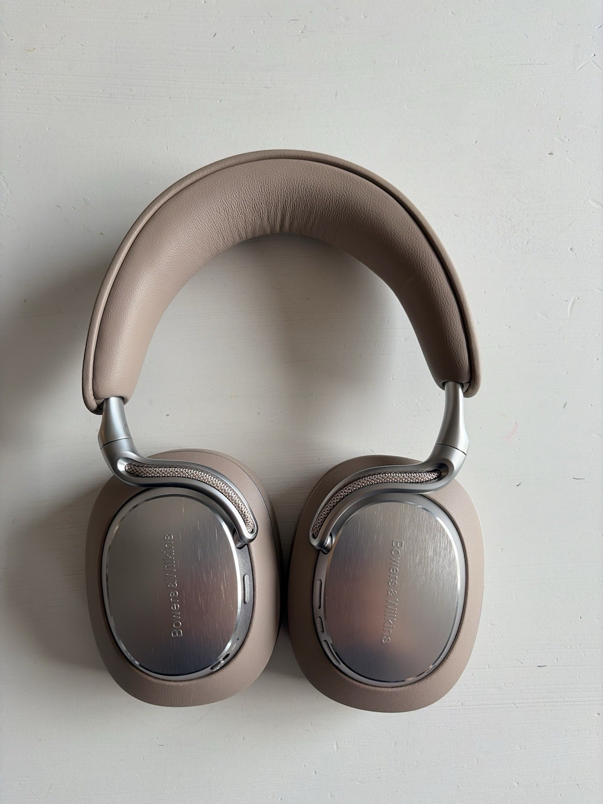 Bowers & Wilkins PX8 S2 Over-Ear Noise-Cancelling Headphones *+ BTD 700 Adapter*