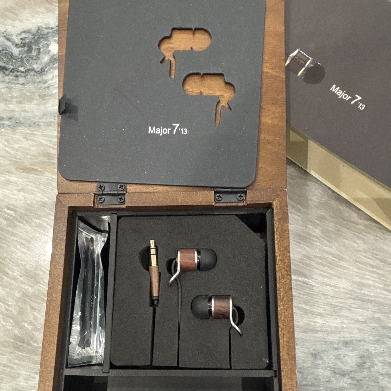 Chord & Major Major 7’13 In-Ear Earphones Wired 3.5mm 1.2m Brown Black