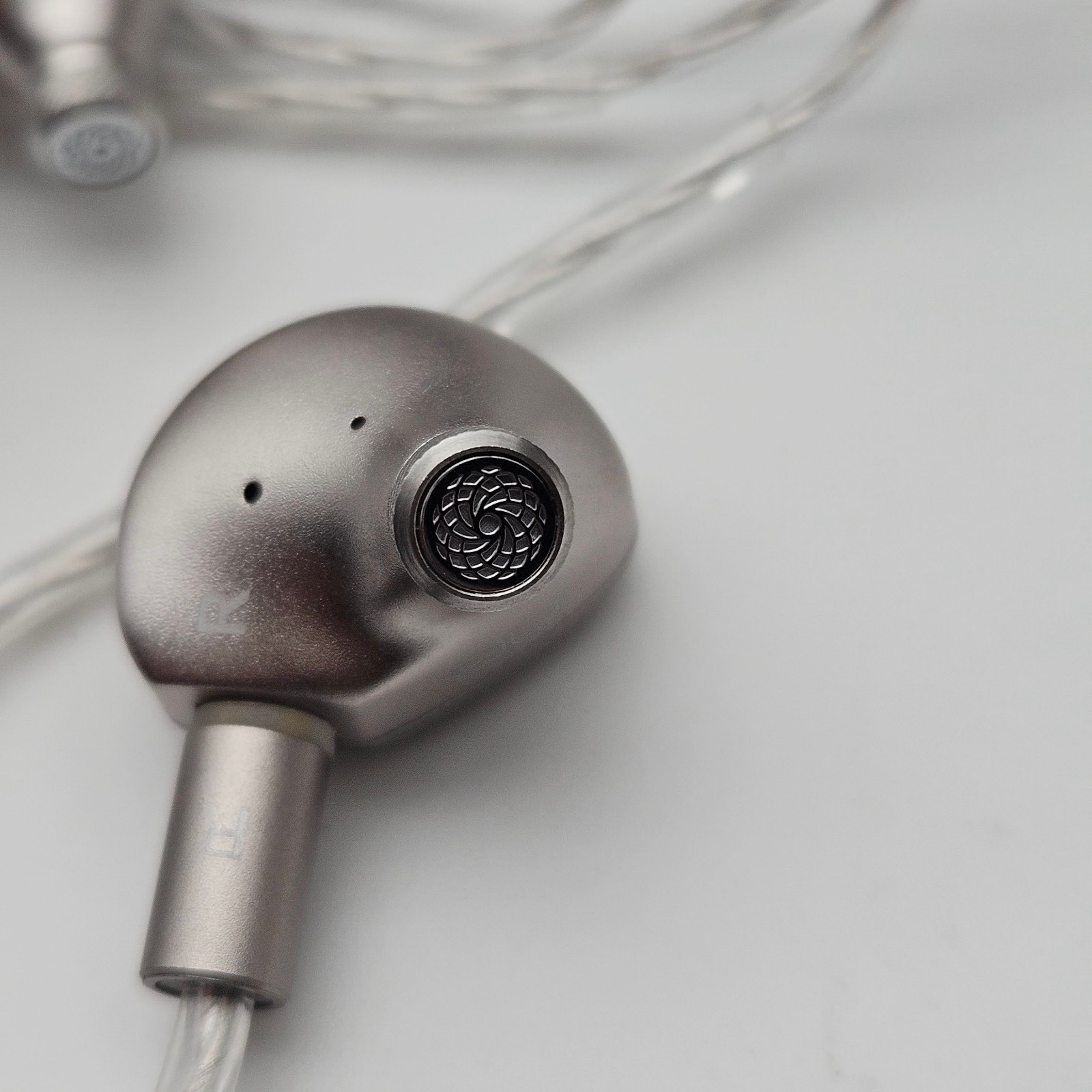 HiFiGo Kefine Delci AE 10mm Dynamic Driver IEM Earphones, Transparent an 4.4
