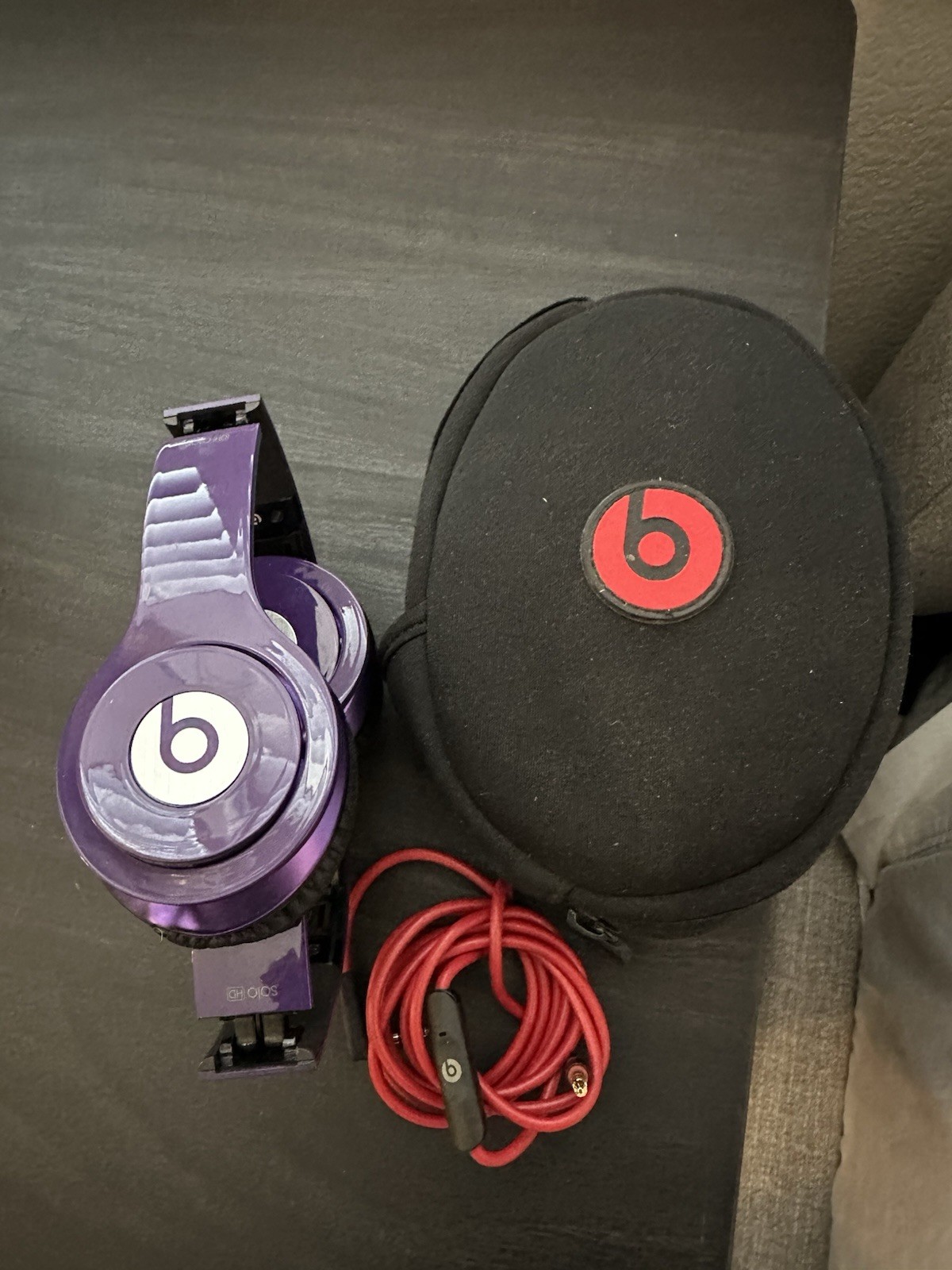 Beats by Dr. Dre Solo HD Purple Headphones Foldable In-Line Control w/ Case