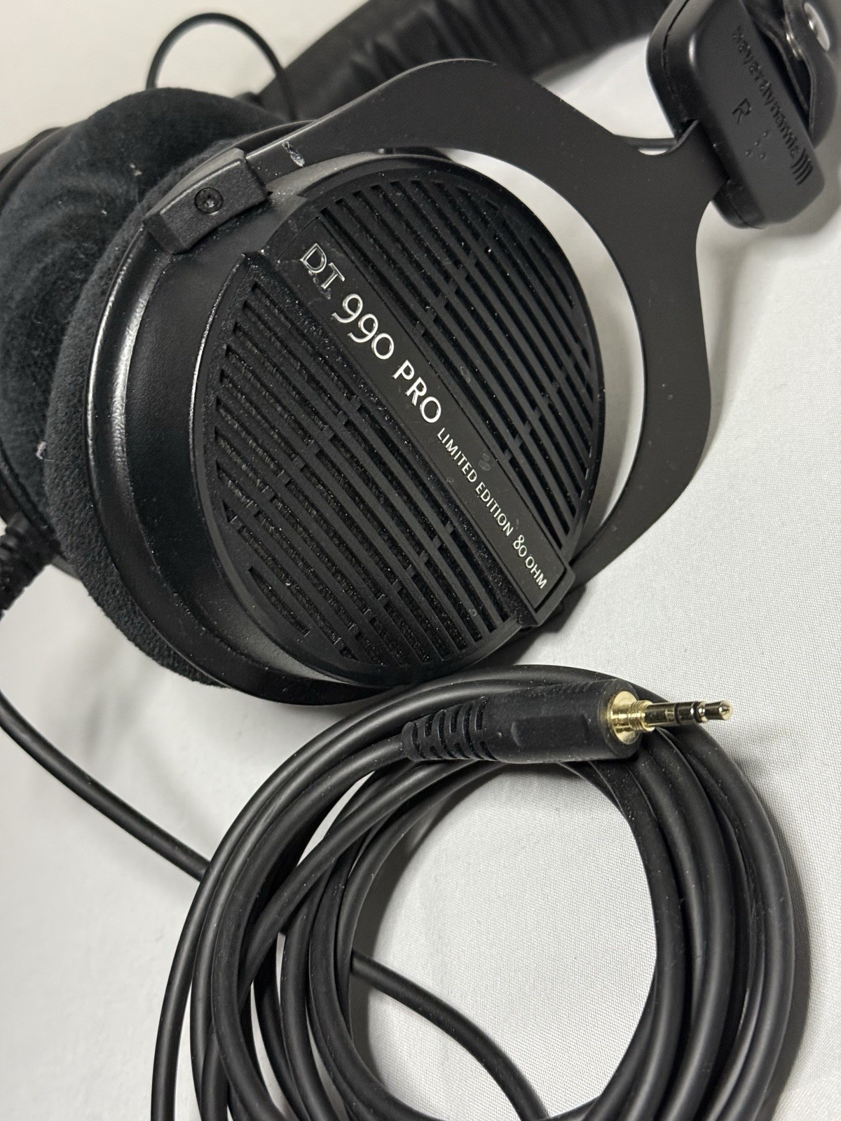beyerdynamic DT 990 PRO Over-Ear Studio Monitor Headphones
