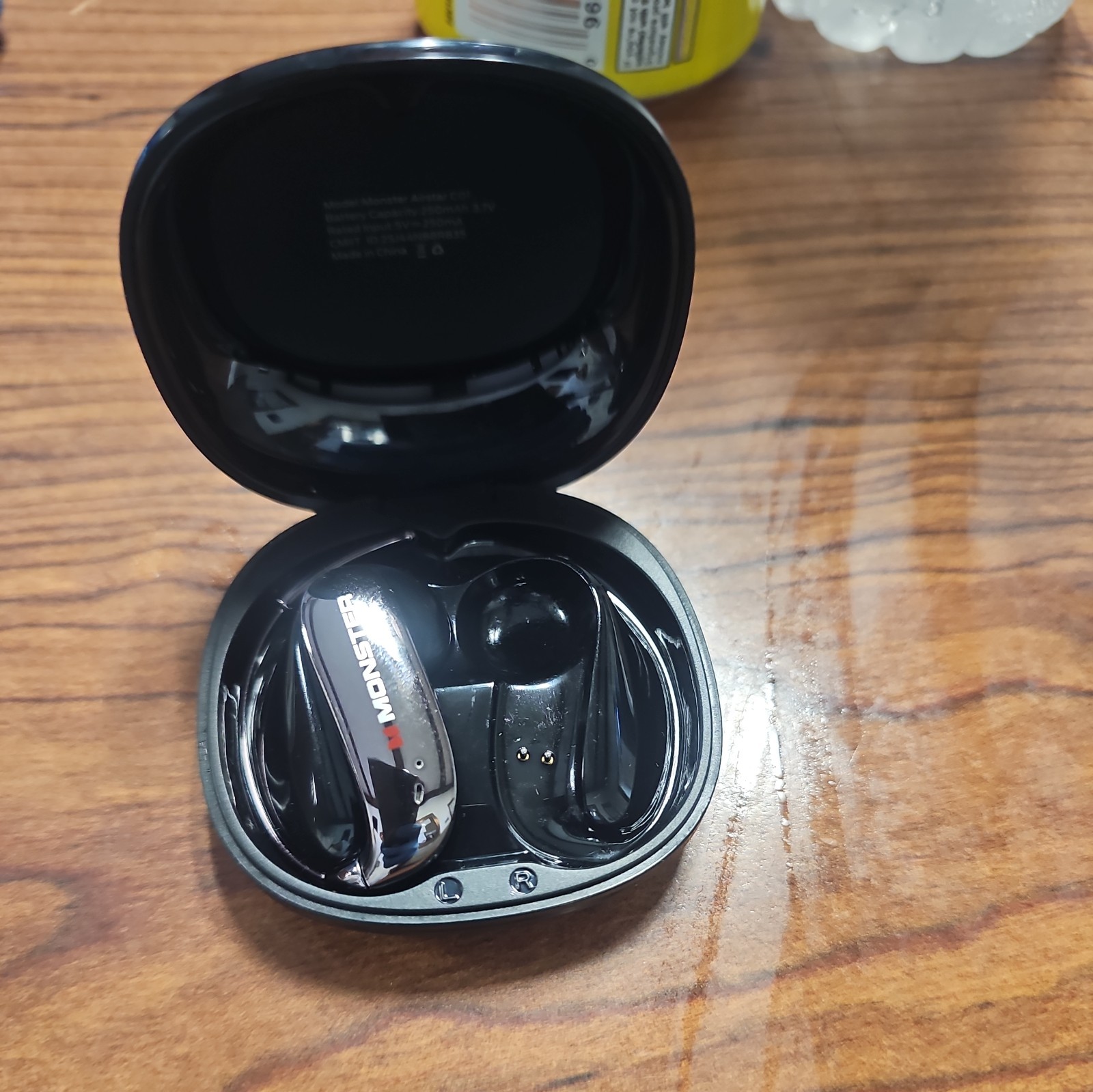 Monster Airstar C01 In-Ear Earbuds Bluetooth Wireless Built-In Mic Black