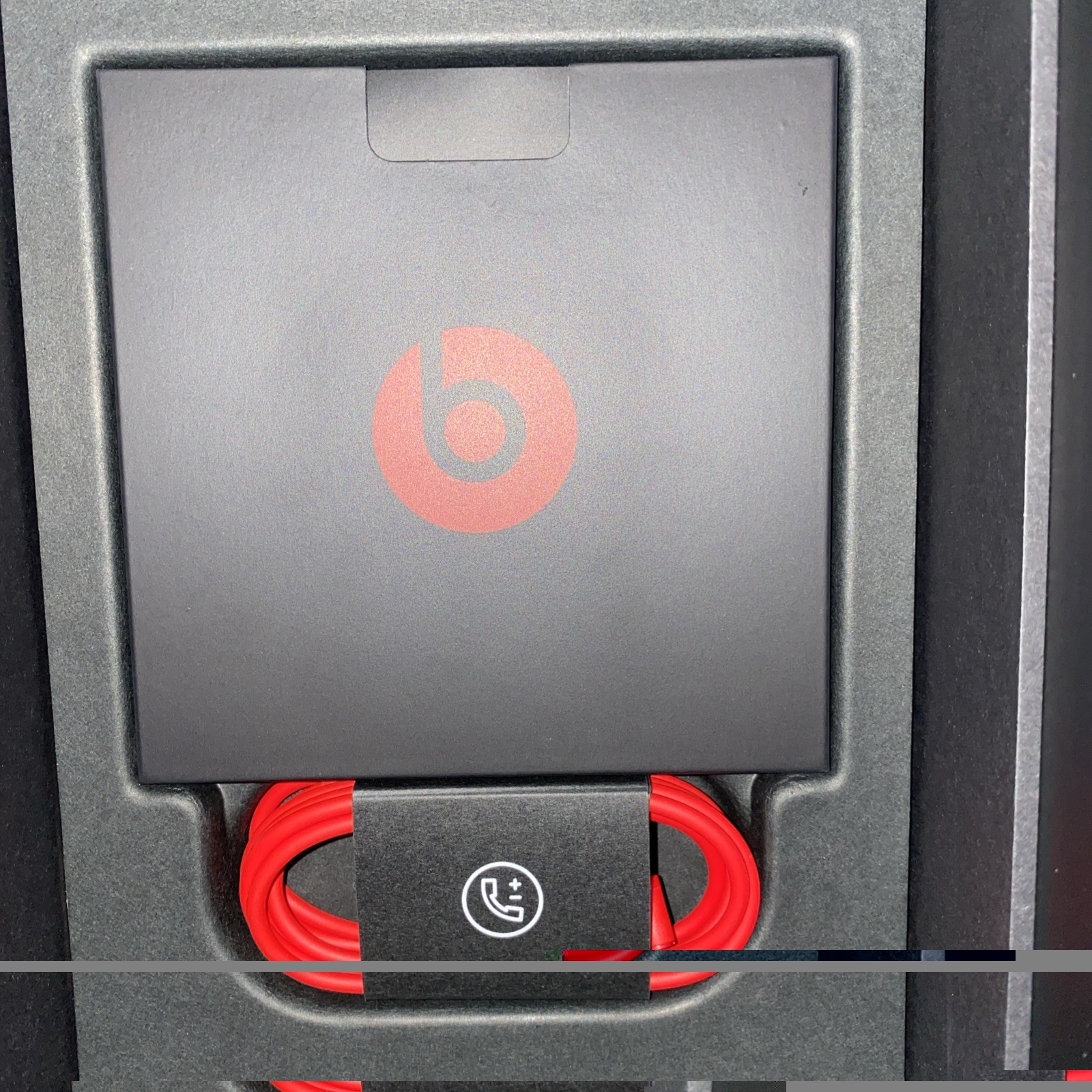 BEATS BY DR. DRE STUDIO 3 WIRELESS OVER-EAR HEADPHONES (DEFIANT BLACK / RED)
