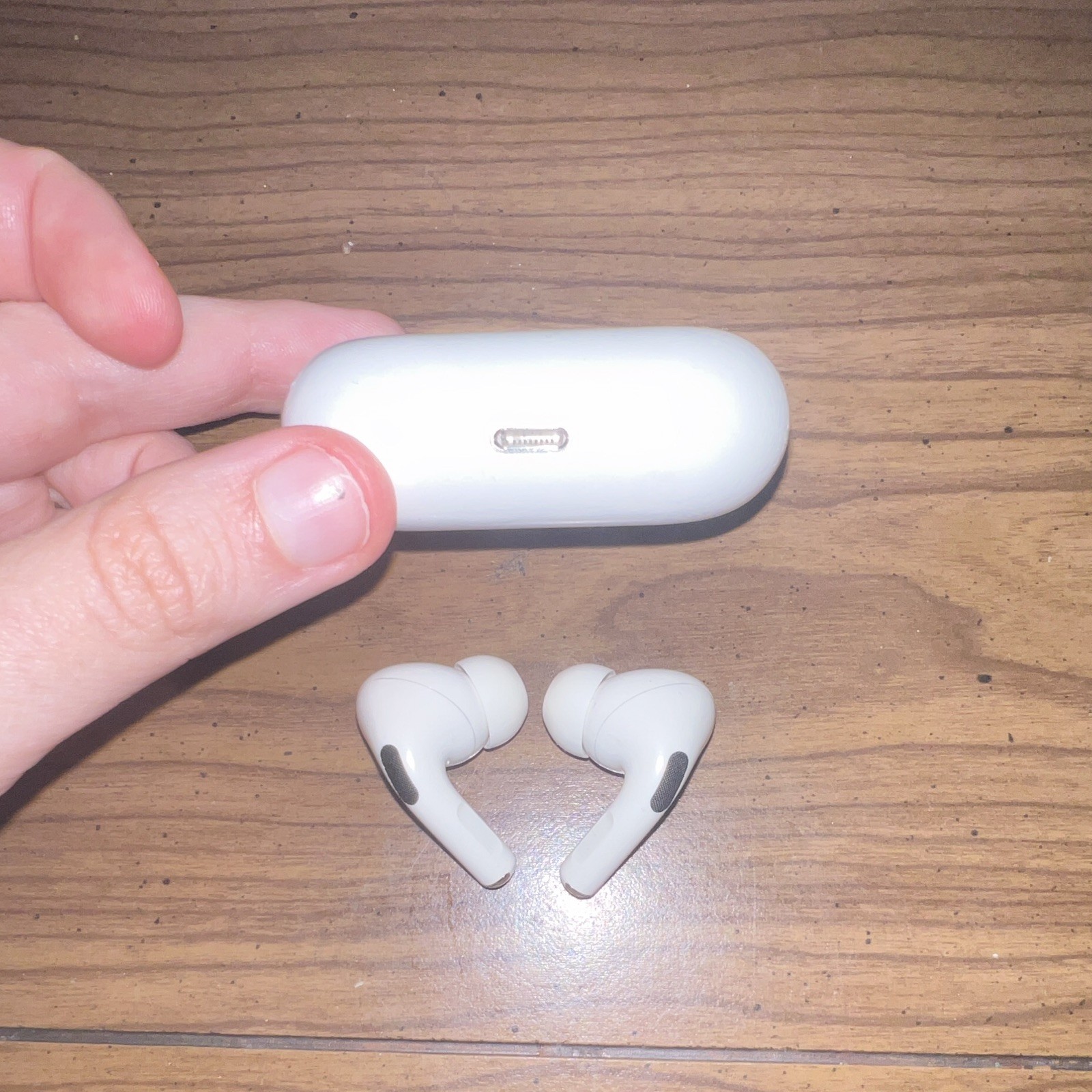 Apple AirPods Pro White Bluetooth In-Ear Earbuds w/ Charging Case, Built-In Mic