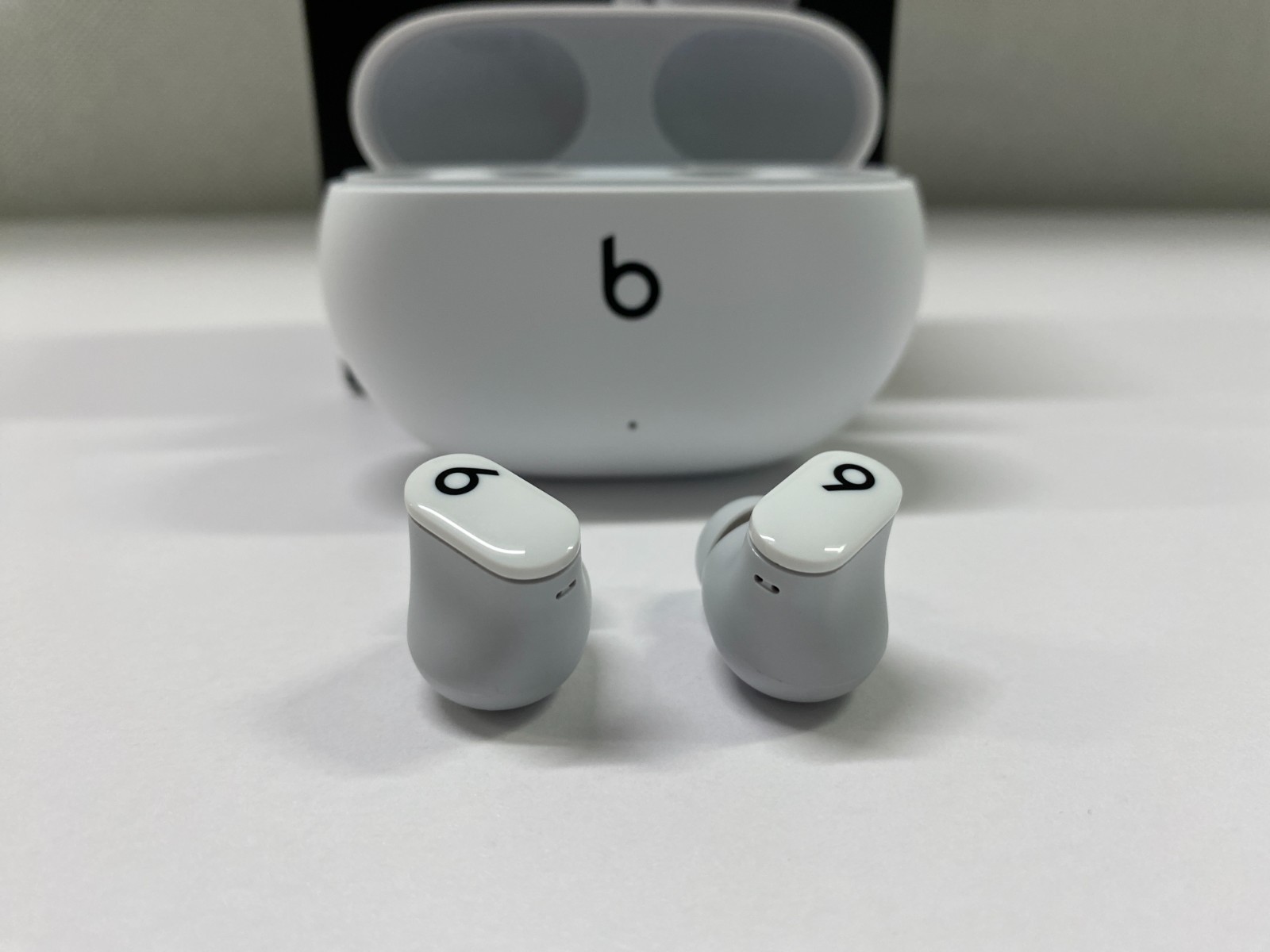 Beats Studio Buds Active Noise Cancelling True Wireless Earbuds MJ4Y3LL/A White