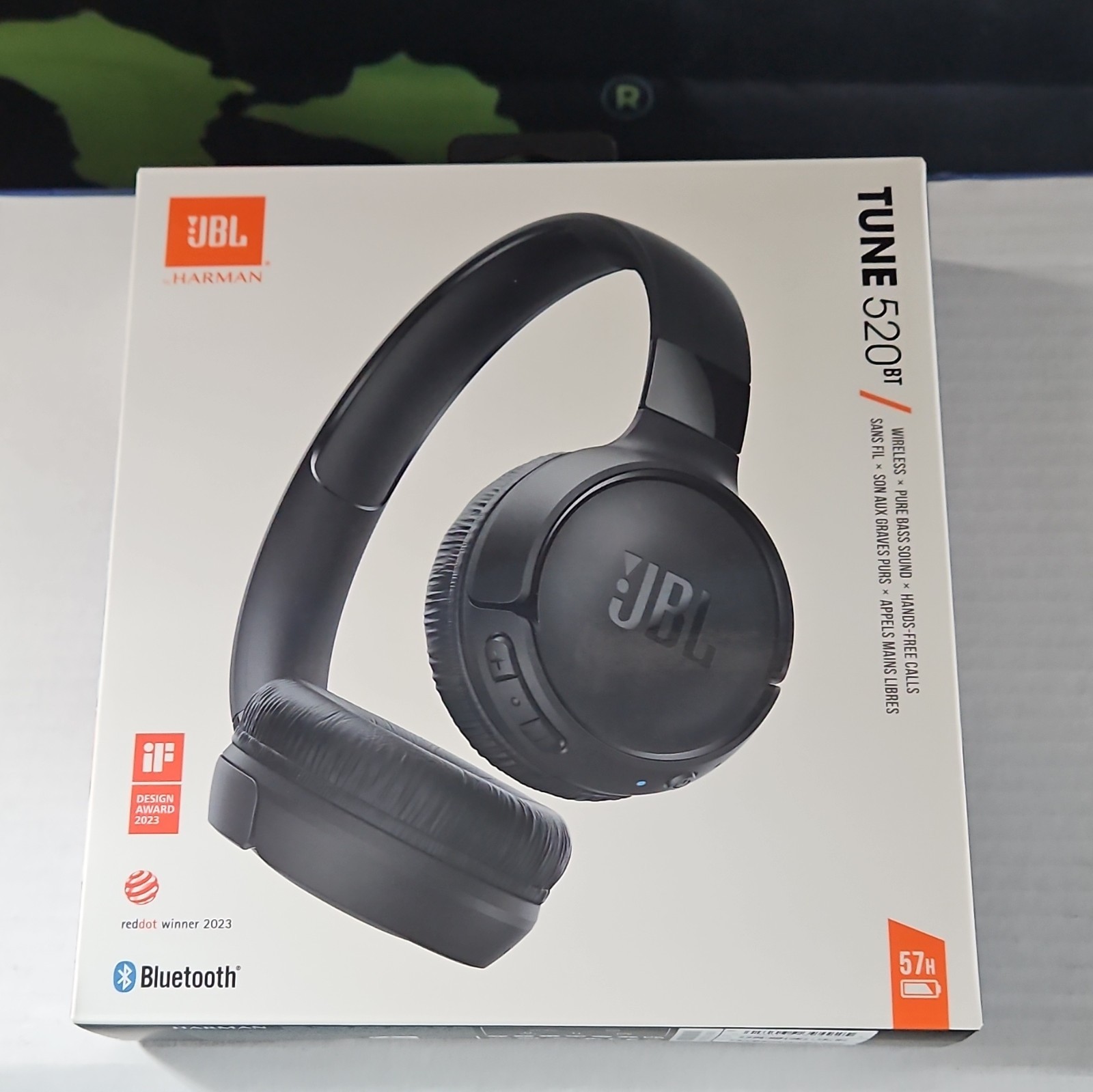 JBL Tune 520BT Black Wireless On-Ear Bluetooth USB-C Mic Foldable Multipoint