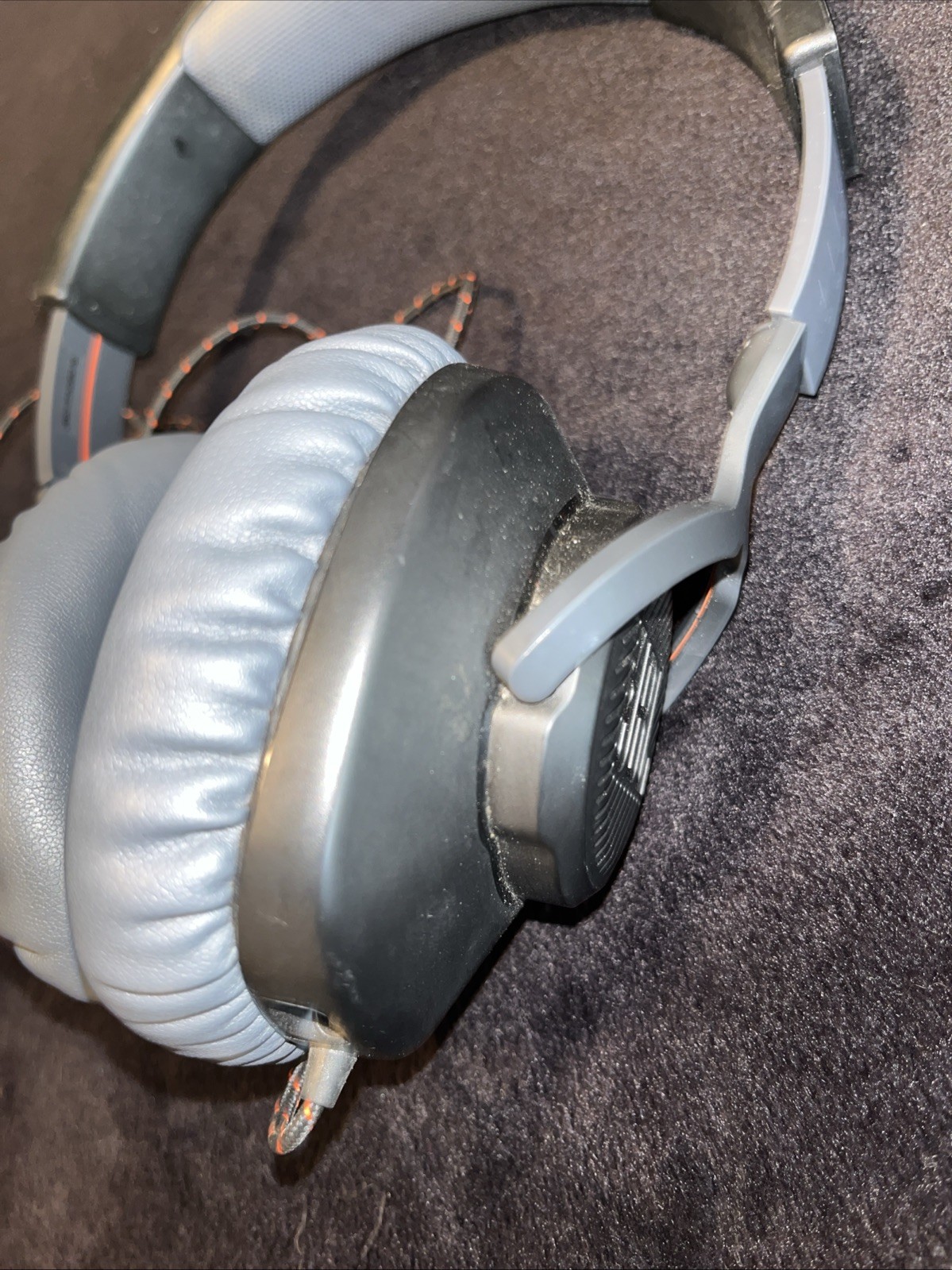 JBL Quantum 100 Wired Over-Ear Gaming Multi Platform Headphones No Mouthpiece