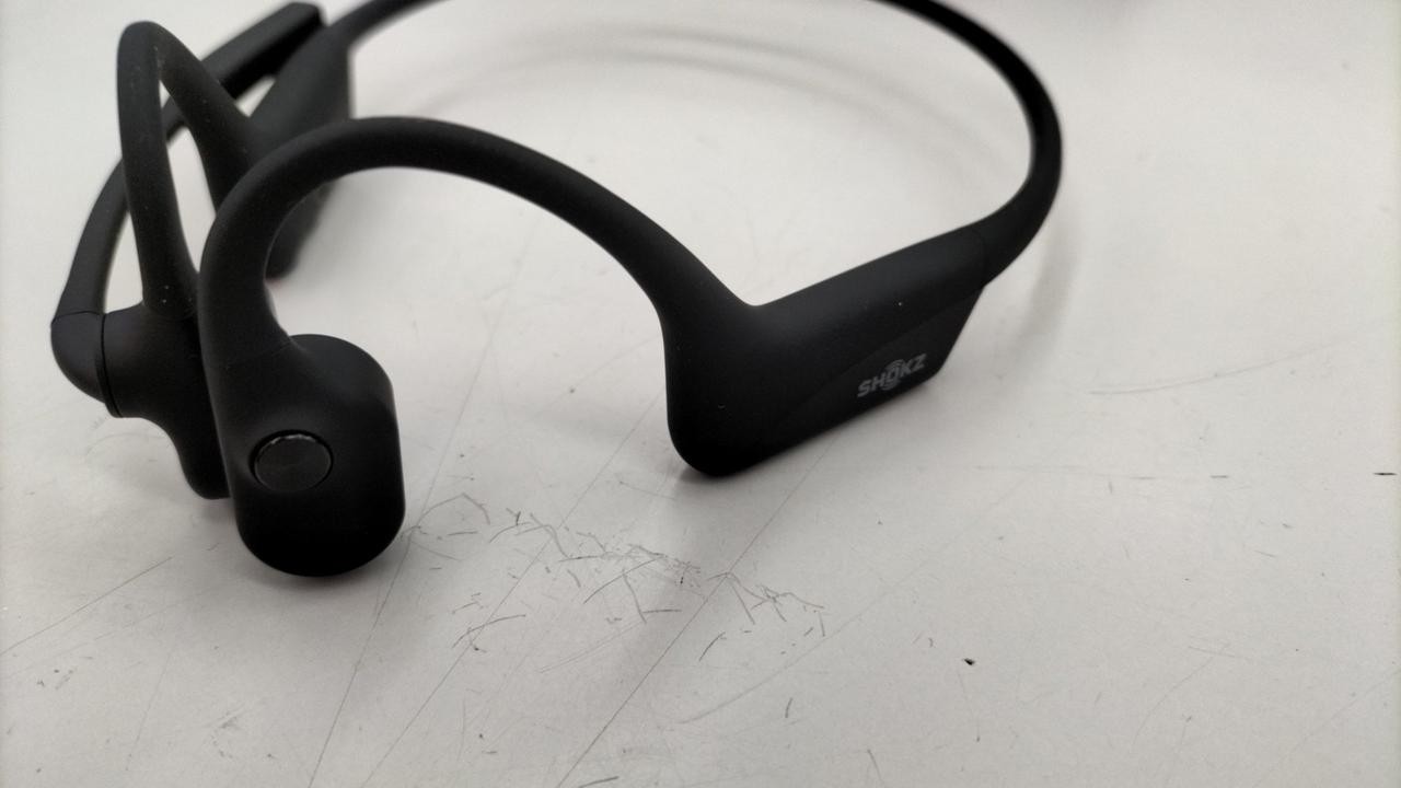 SHOKZ OPENCOMM2 UC Bone Conduction Earphones