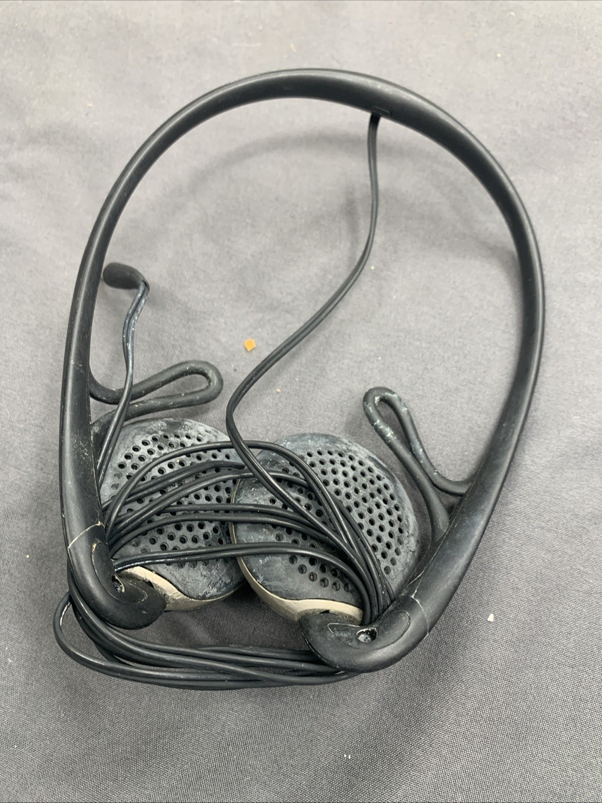 Nike Silver Black Sport Headphones Unisex Feather Light TESTED WORKS