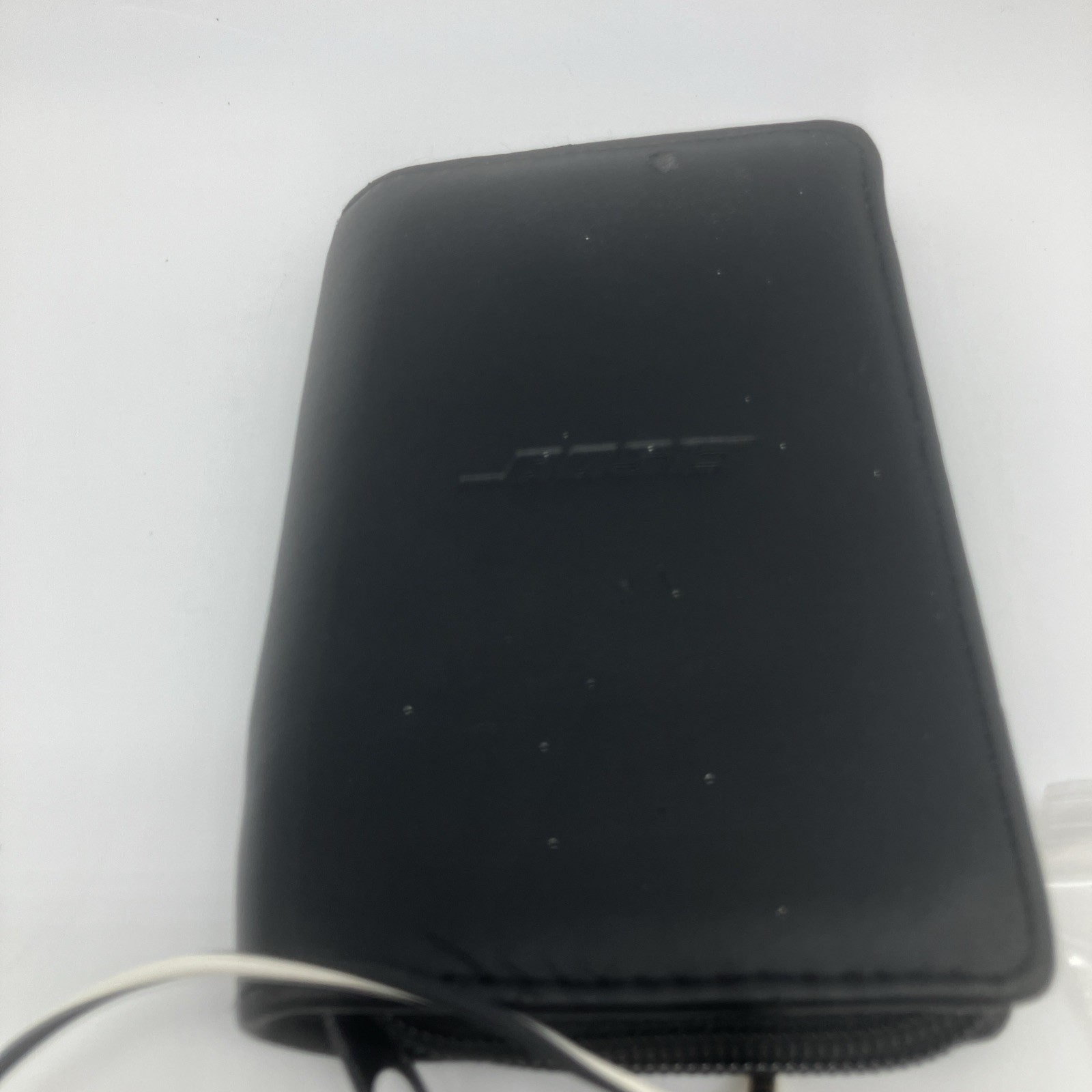 Bose Triport 3.5mm Wired Jack Earbuds (In Ear) Earphones ~ Black & White W/ Case