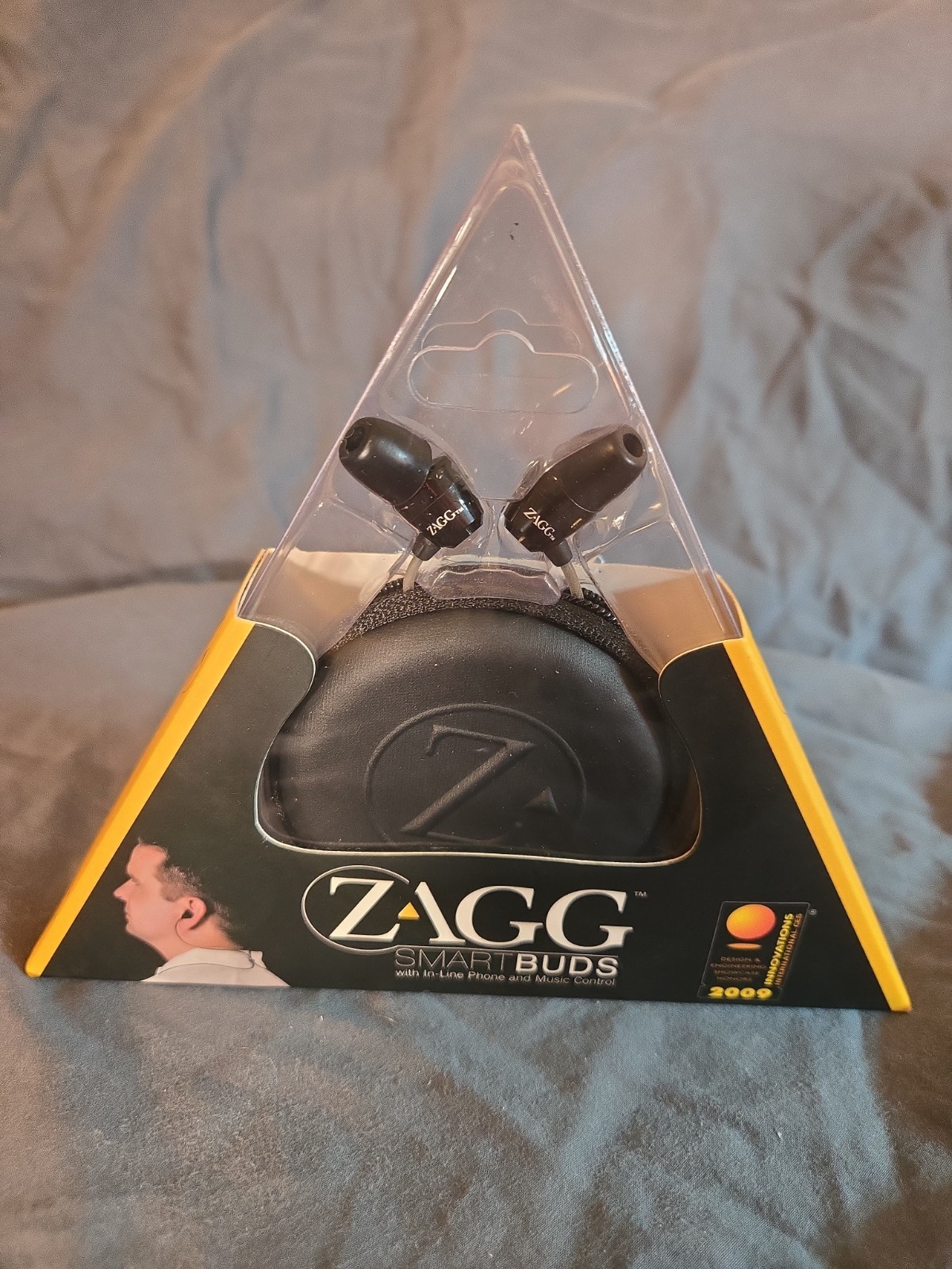 ZAGG Smart Buds w/In Line Phone & Music Control Earbuds New Sealed Box