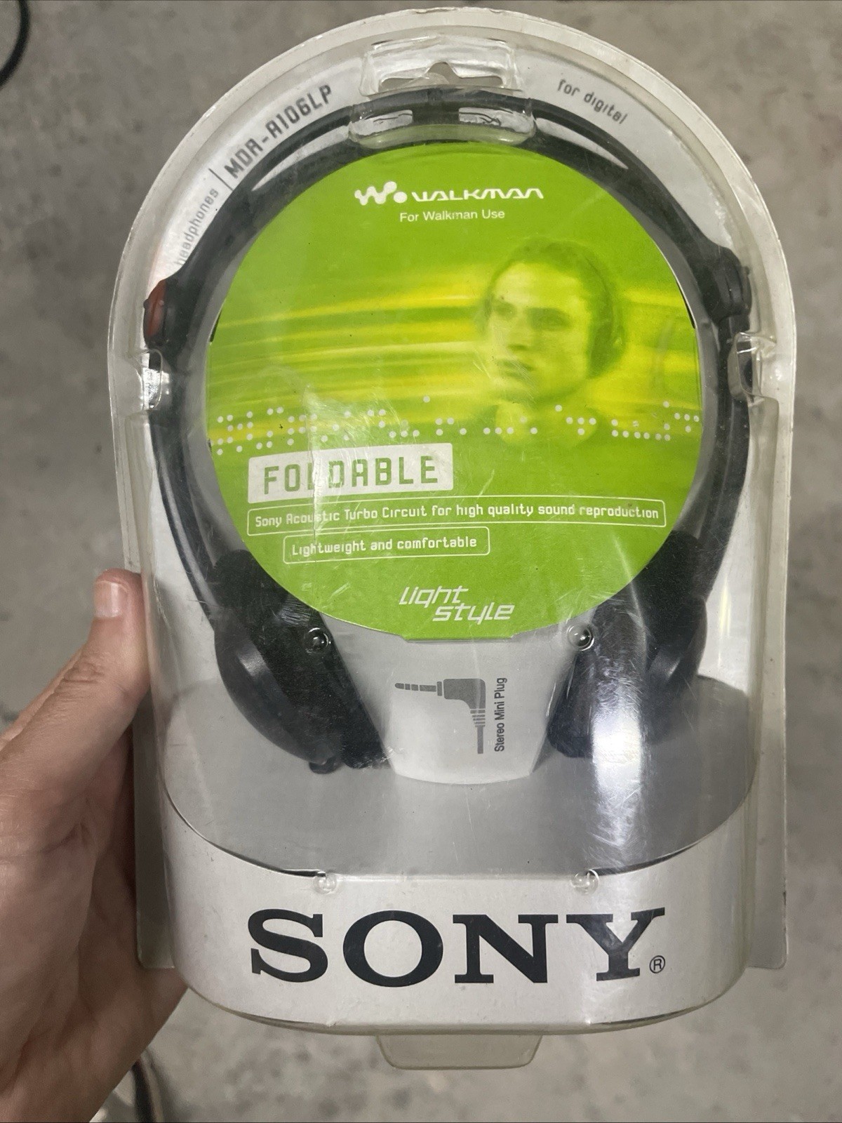 New Walkman MDR-A106LP Wired Over-Ear Headphones Black