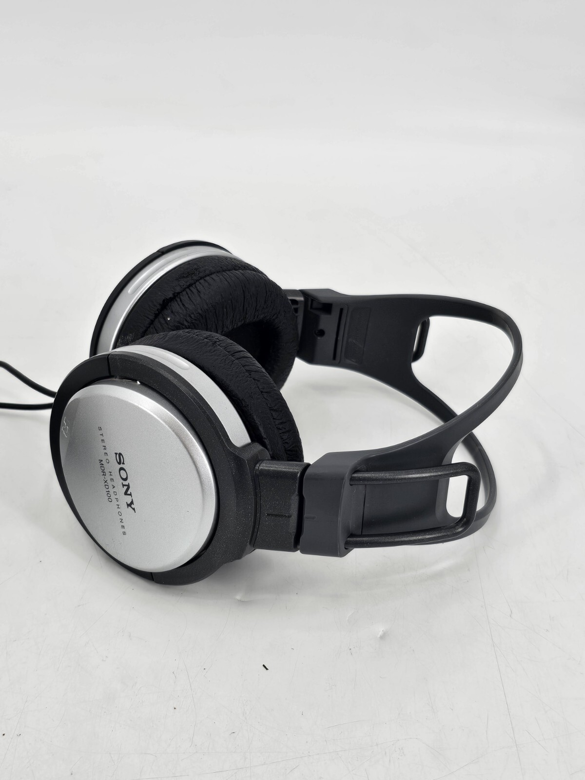 Sony MDR-XD100 Headband Headphones – Silver/Black Adjustable 10 Ft. Cord